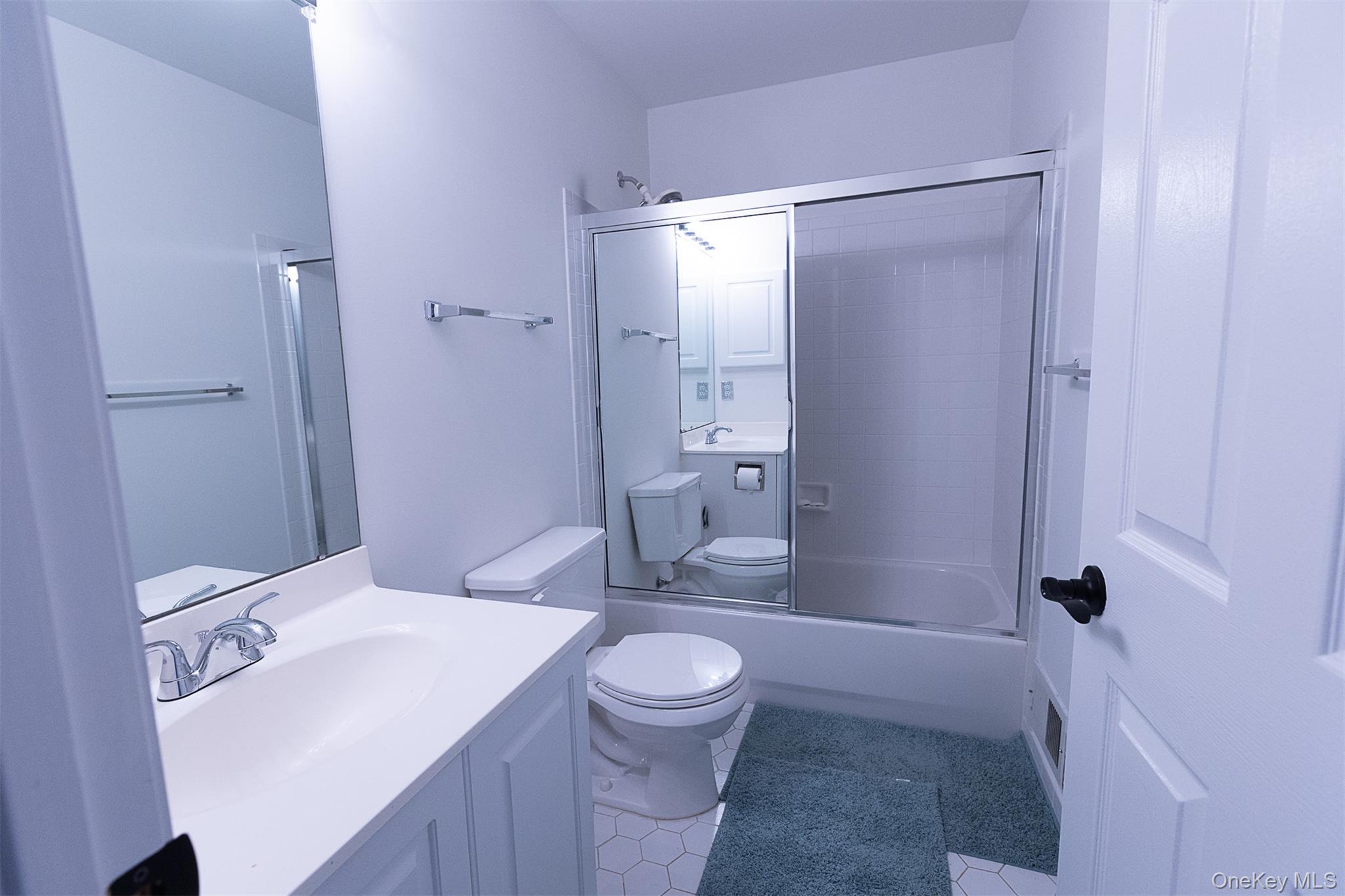 16 Willow Drive, Nanuet, NY 10954