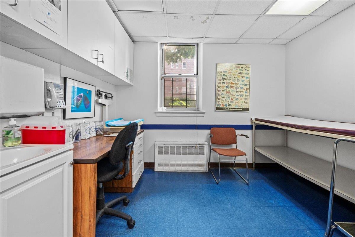 2711 Henry Hudson Parkway # 1F, Bronx, NY 10463