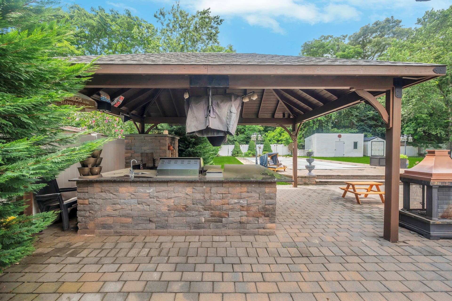 8 Brenner Road, Coram, NY 11727