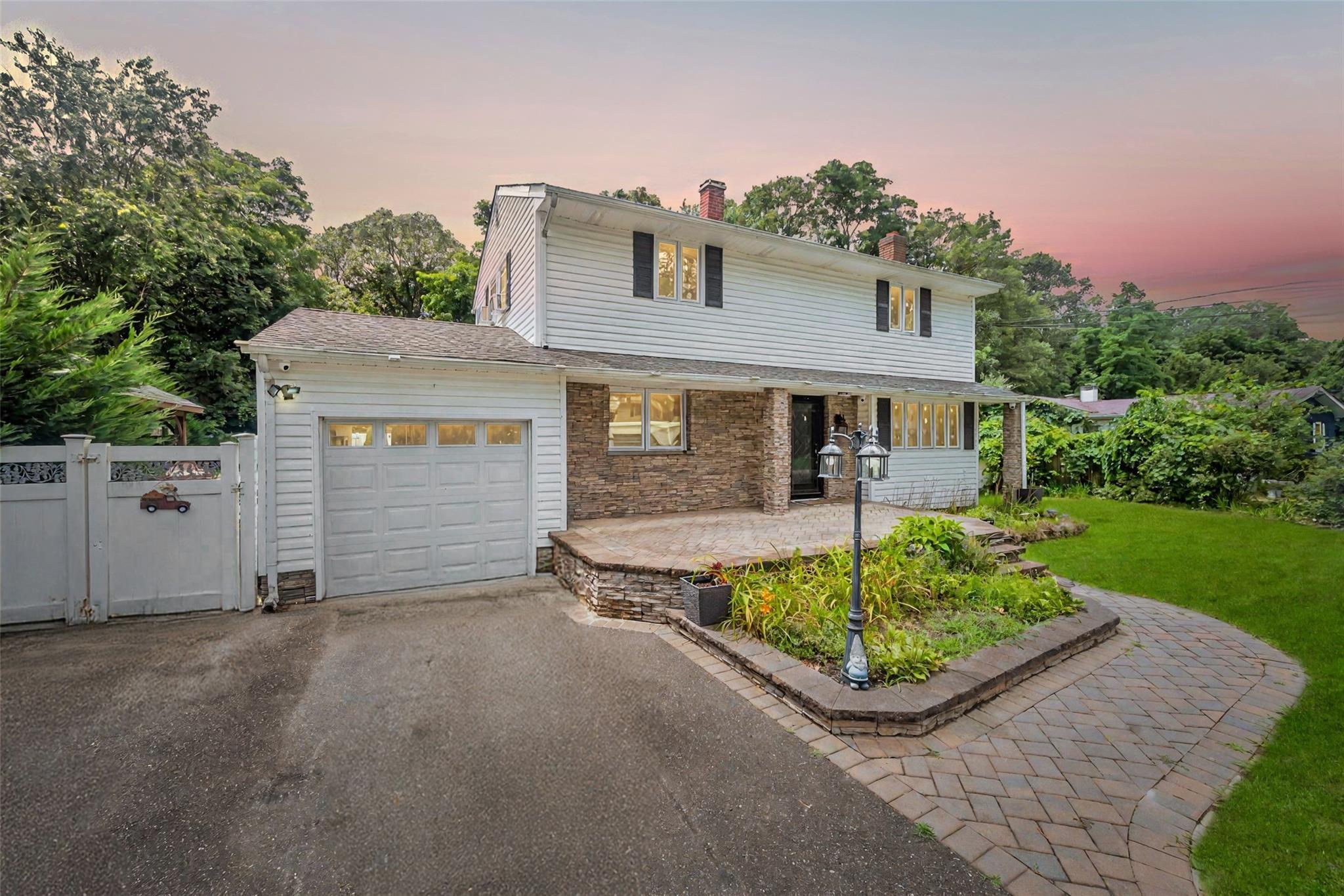 8 Brenner Road, Coram, NY 11727