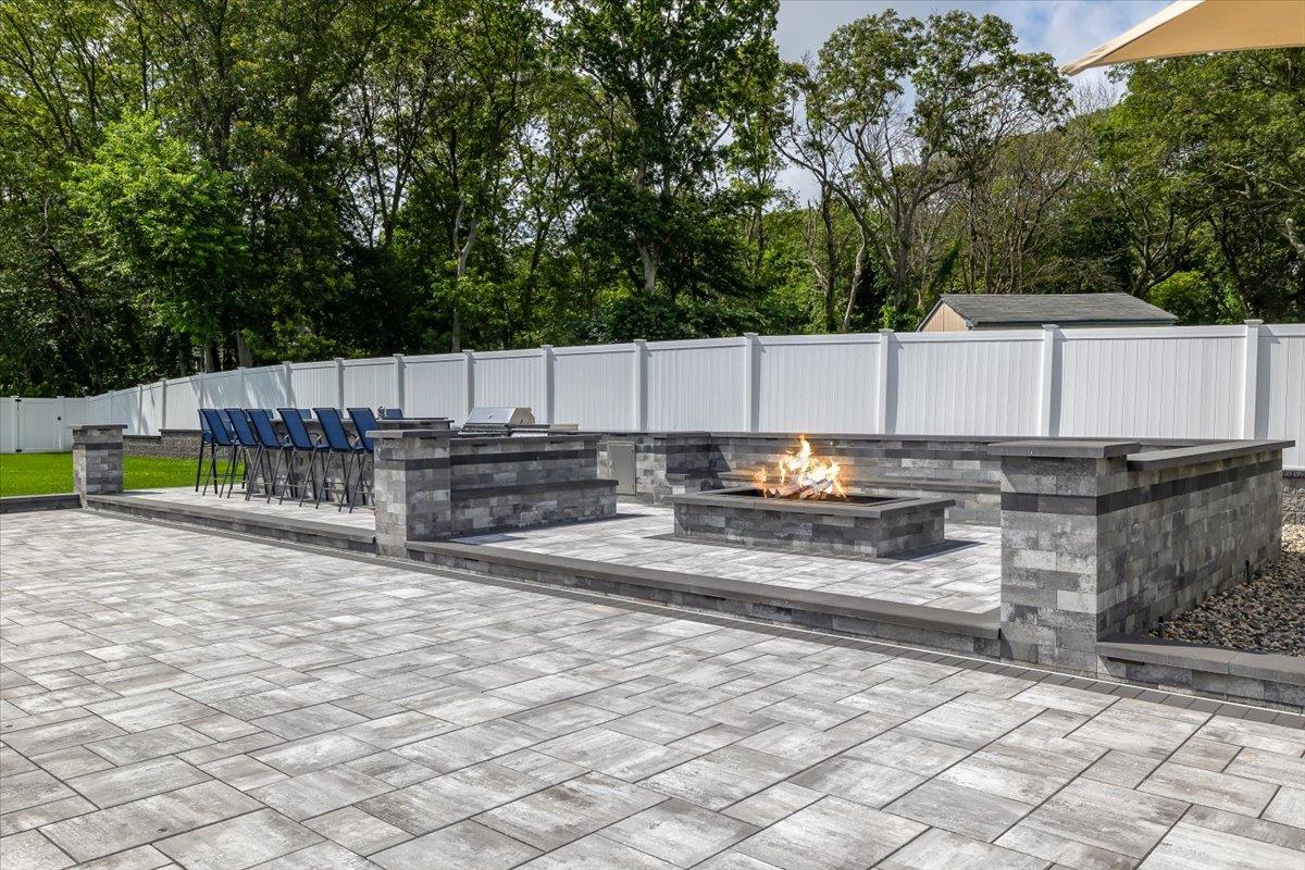 154 Mac Arthur Boulevard, Hauppauge, NY 11788