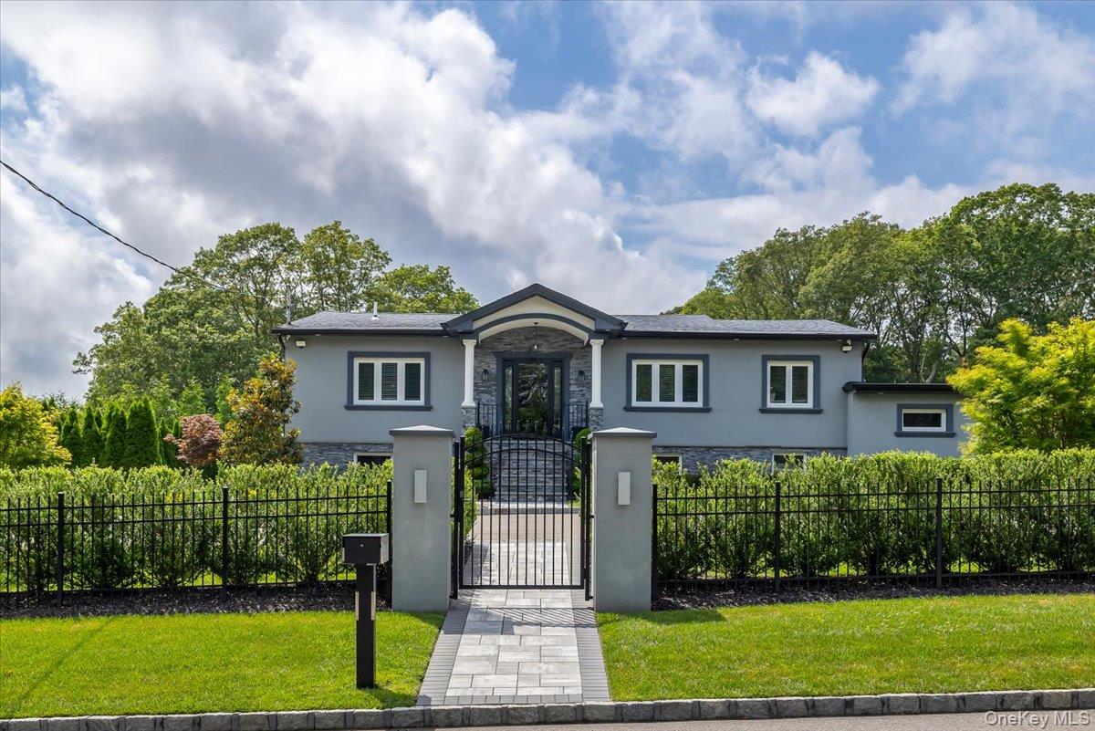 154 Mac Arthur Boulevard, Hauppauge, NY 11788