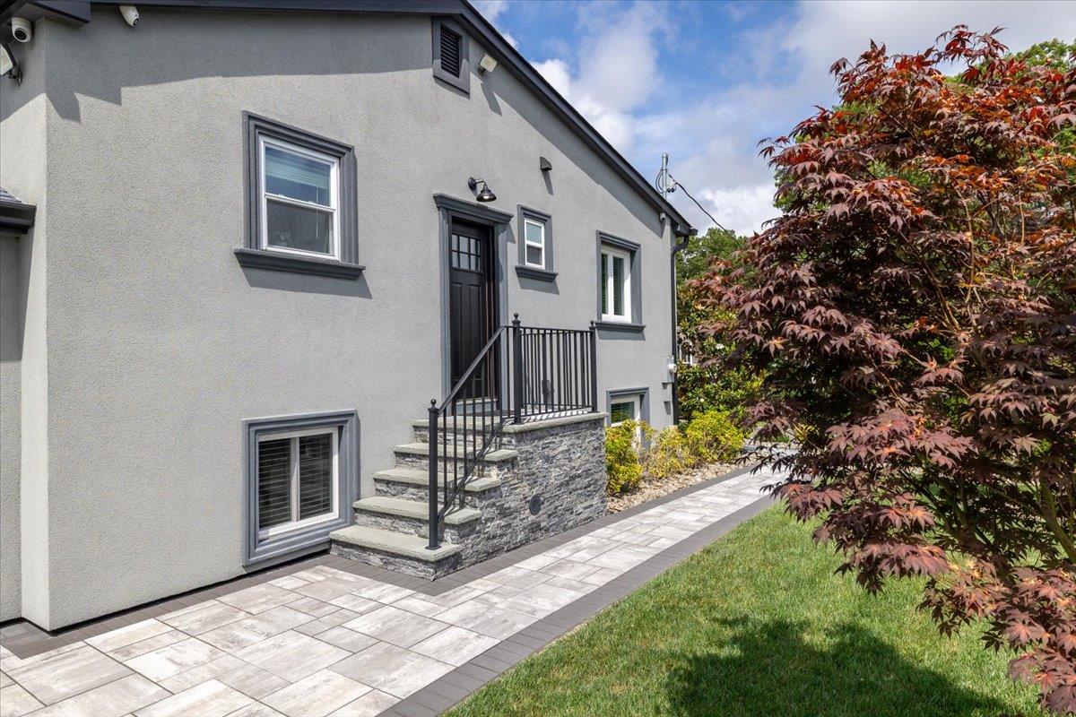 154 Mac Arthur Boulevard, Hauppauge, NY 11788