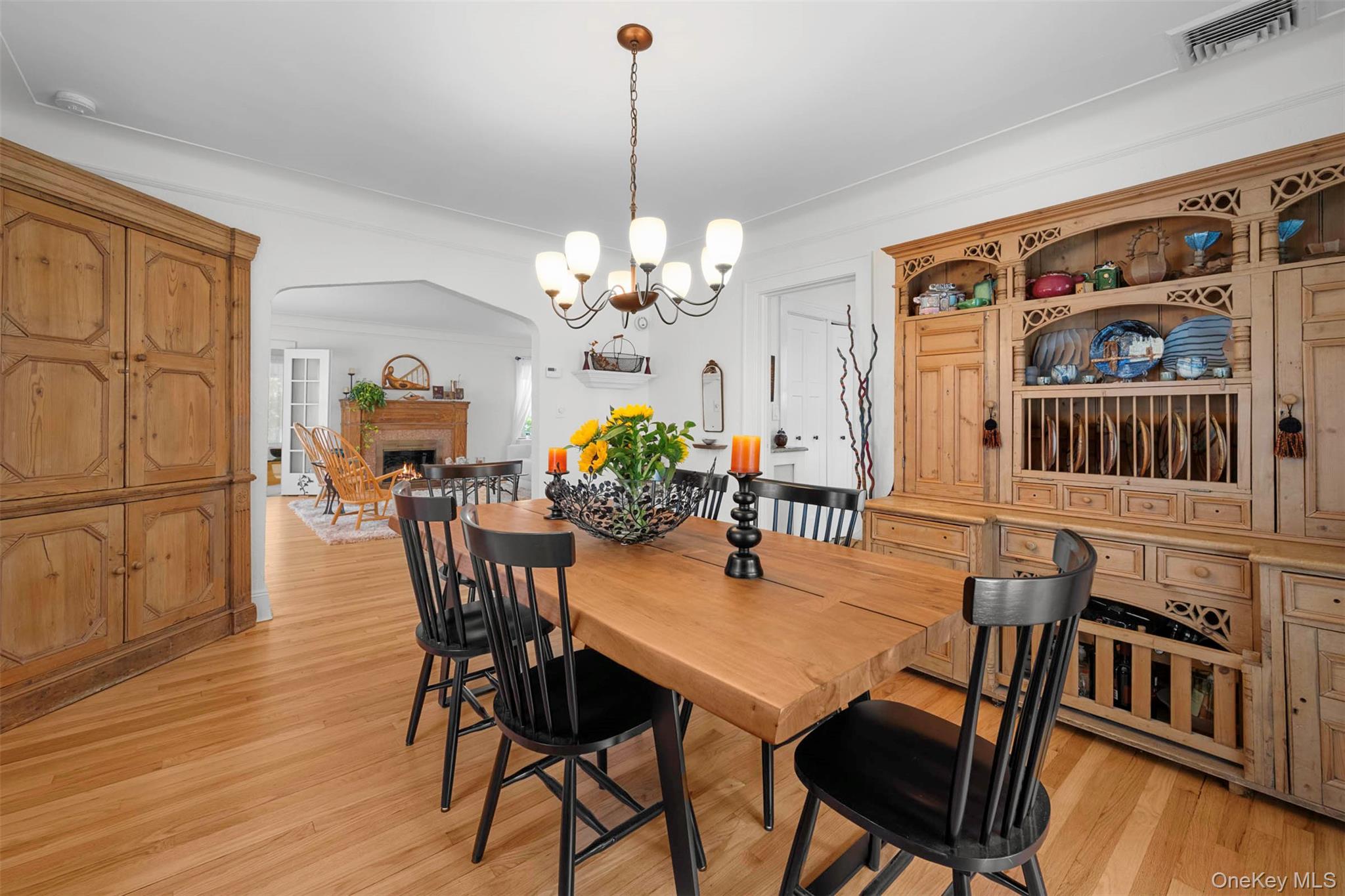 254-06 W End Drive, Great Neck, NY 11020