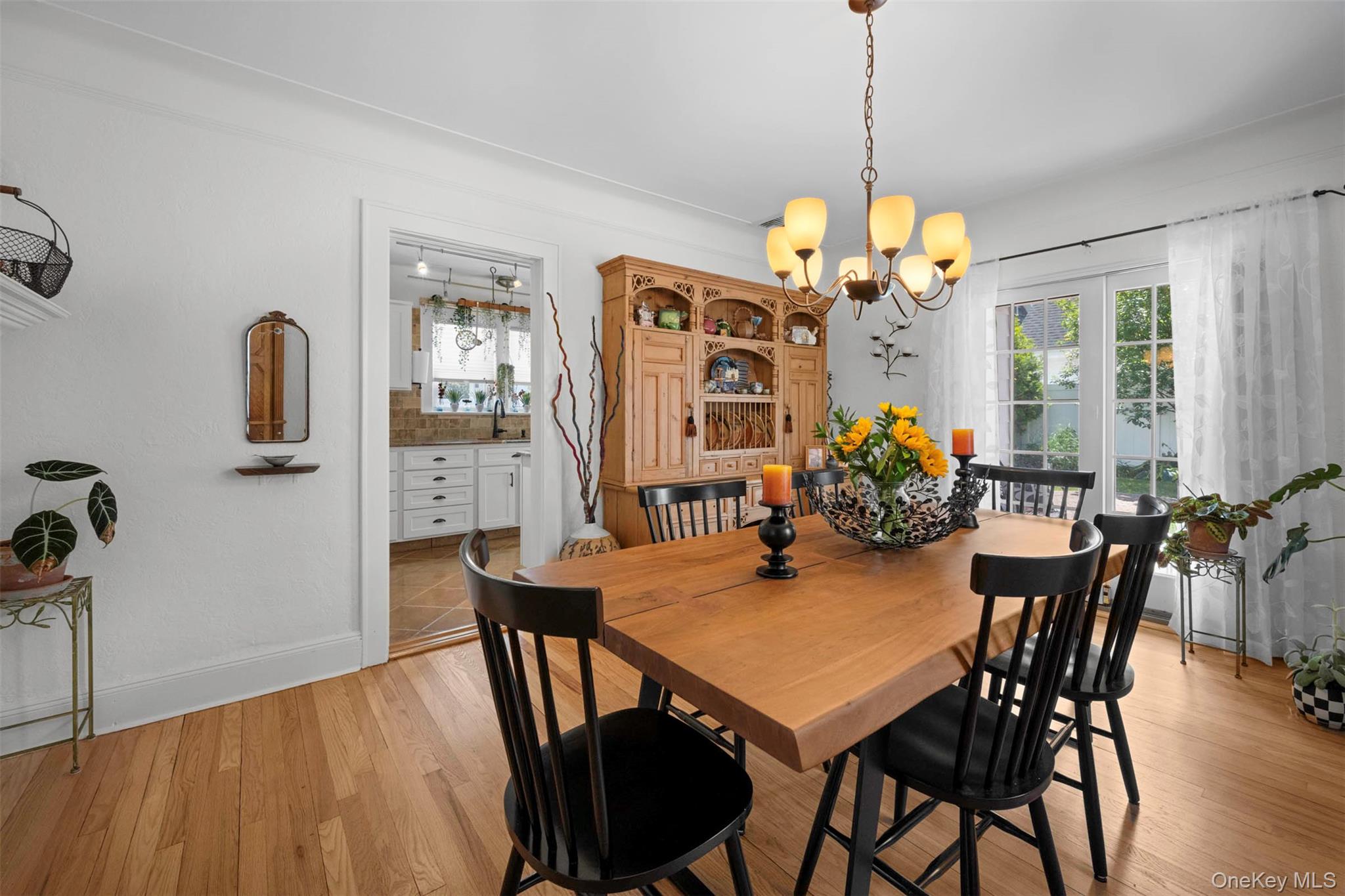 254-06 W End Drive, Great Neck, NY 11020