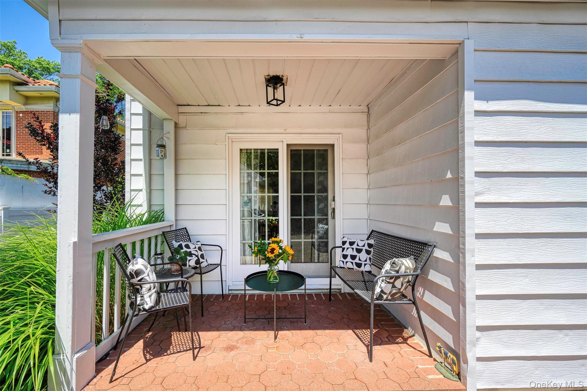 254-06 W End Drive, Great Neck, NY 11020