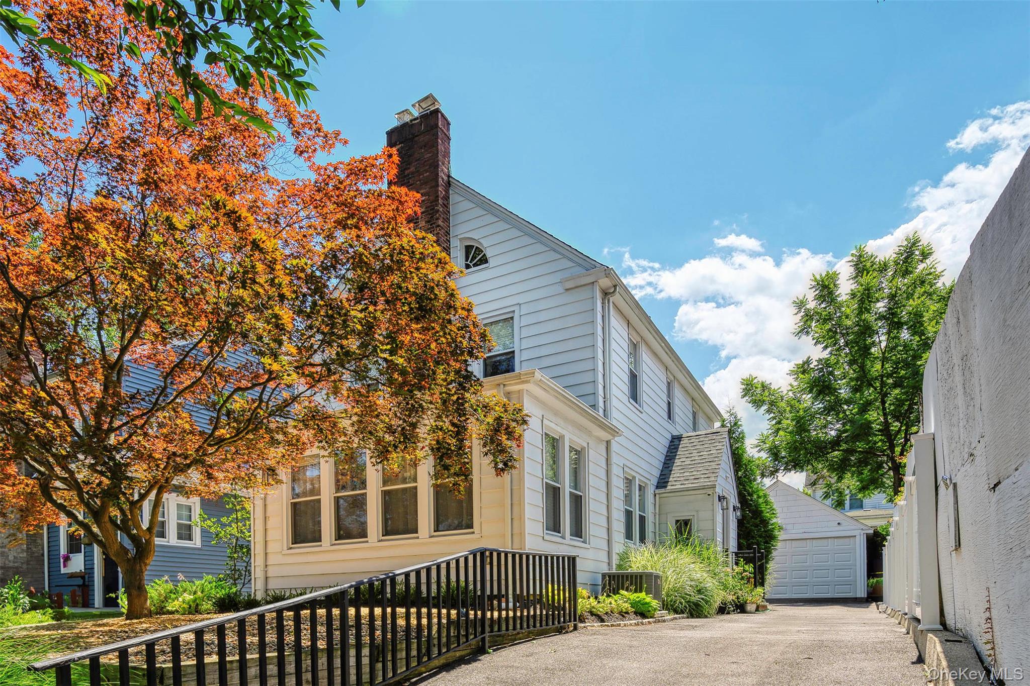 254-06 W End Drive, Great Neck, NY 11020