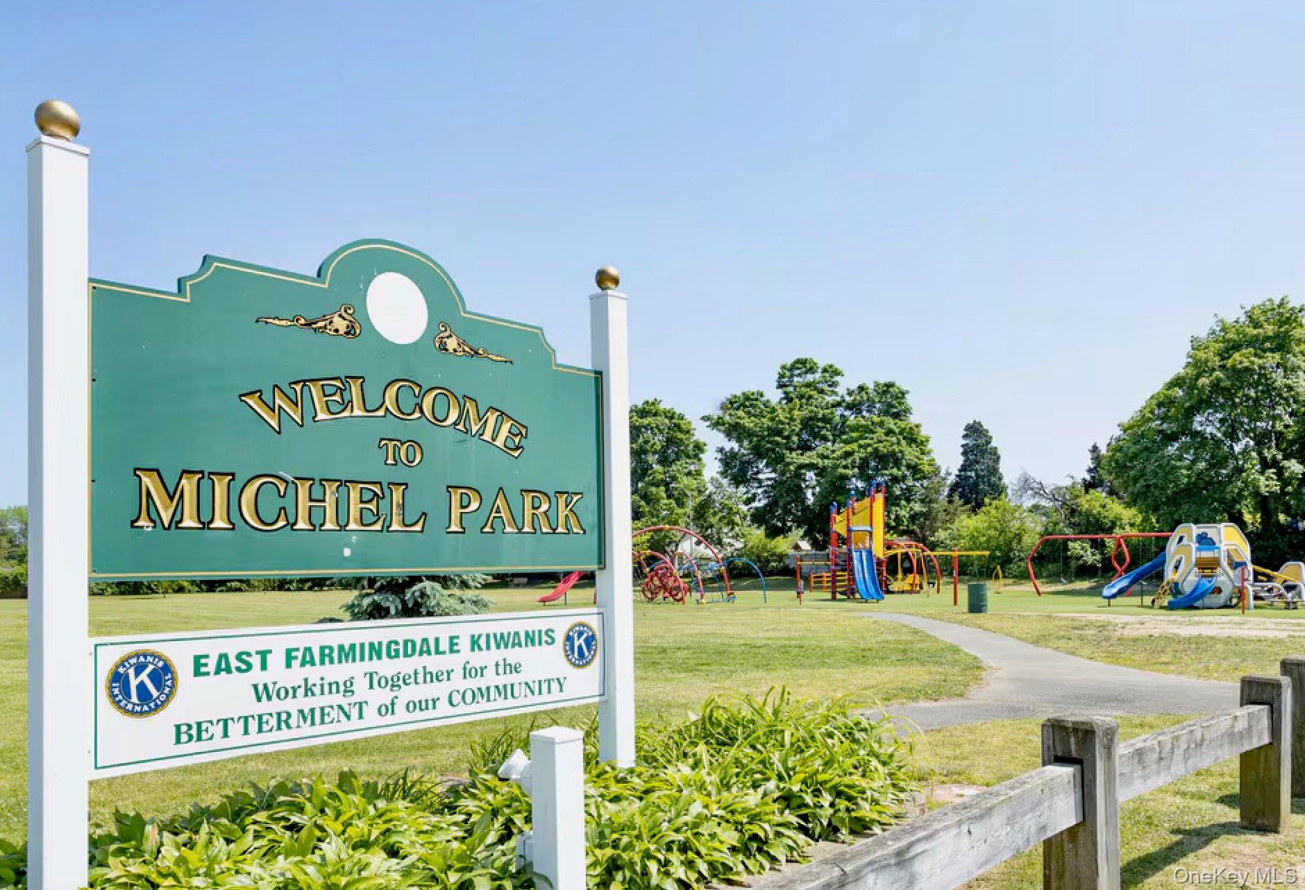 57 S Crescent Drive, Farmingdale, NY 11735