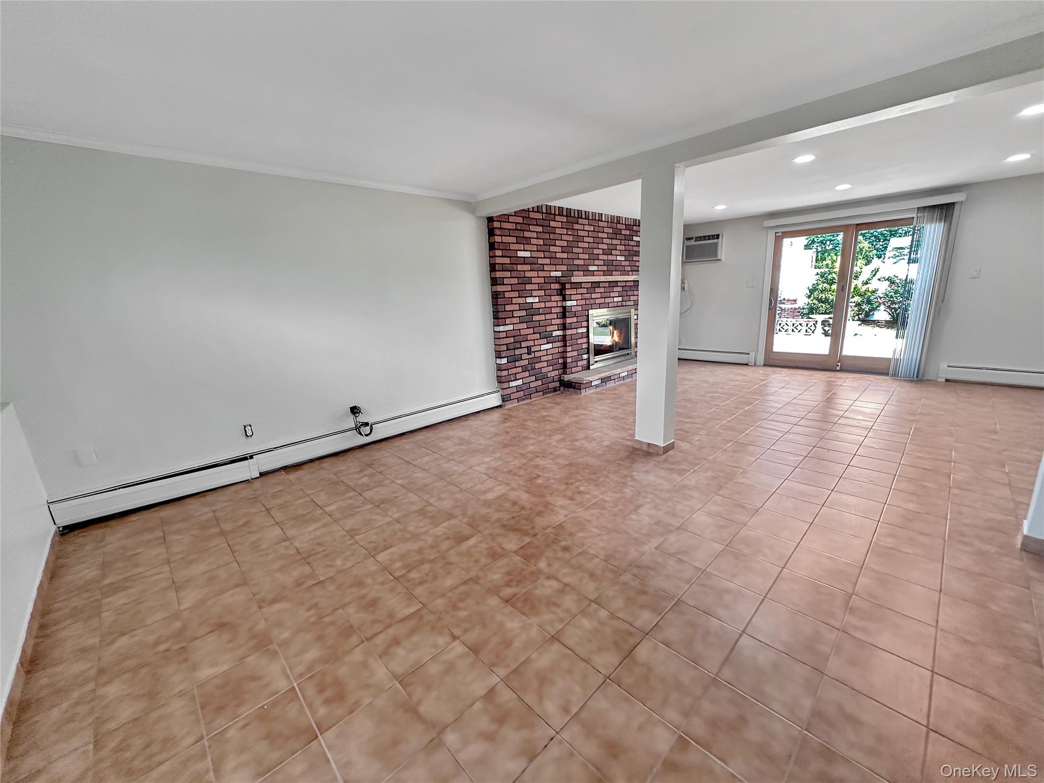 57 S Crescent Drive, Farmingdale, NY 11735