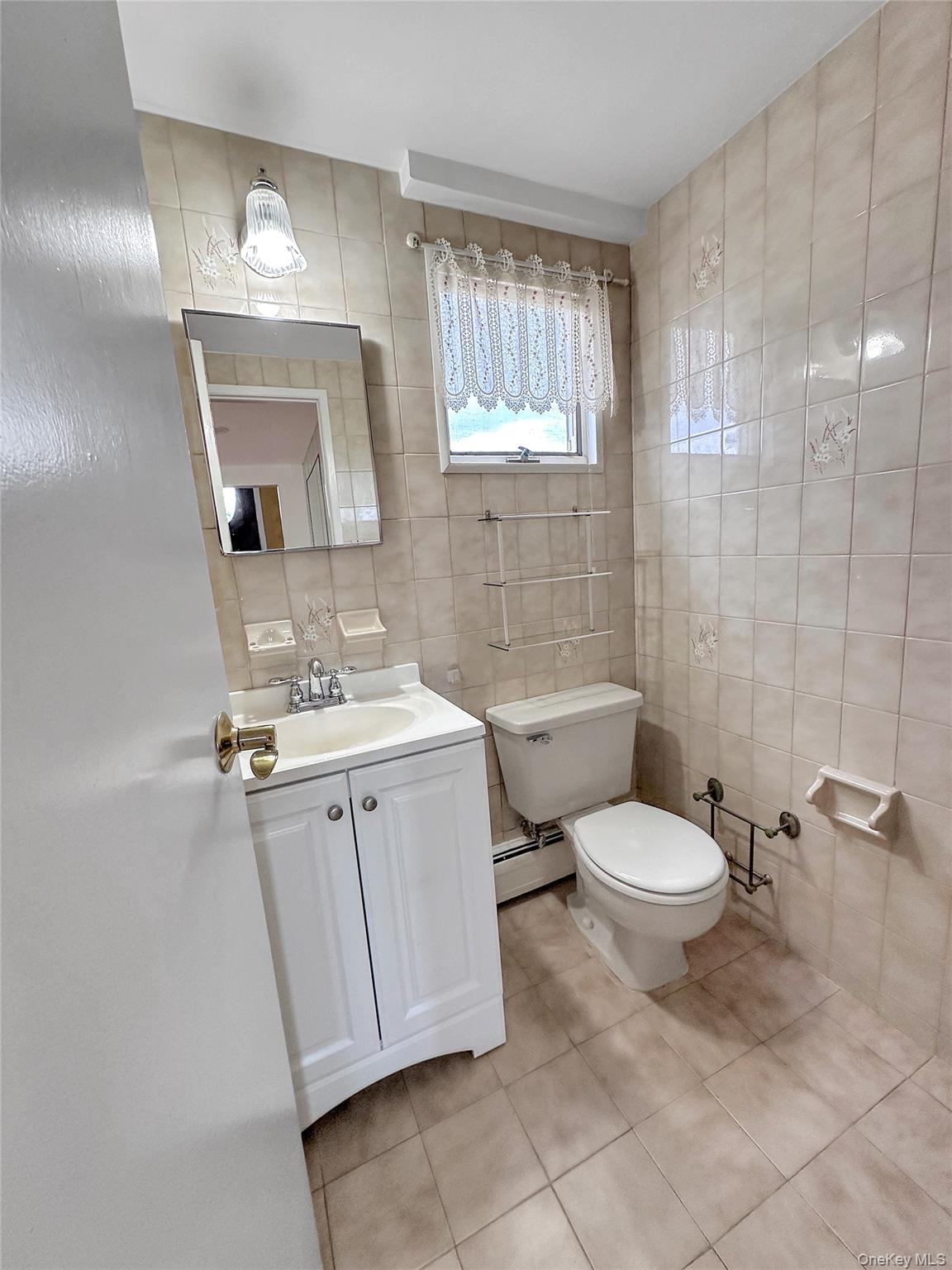 57 S Crescent Drive, Farmingdale, NY 11735