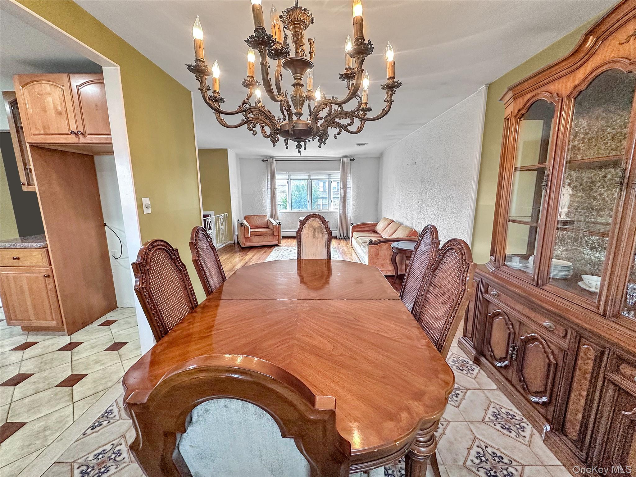 57 S Crescent Drive, Farmingdale, NY 11735