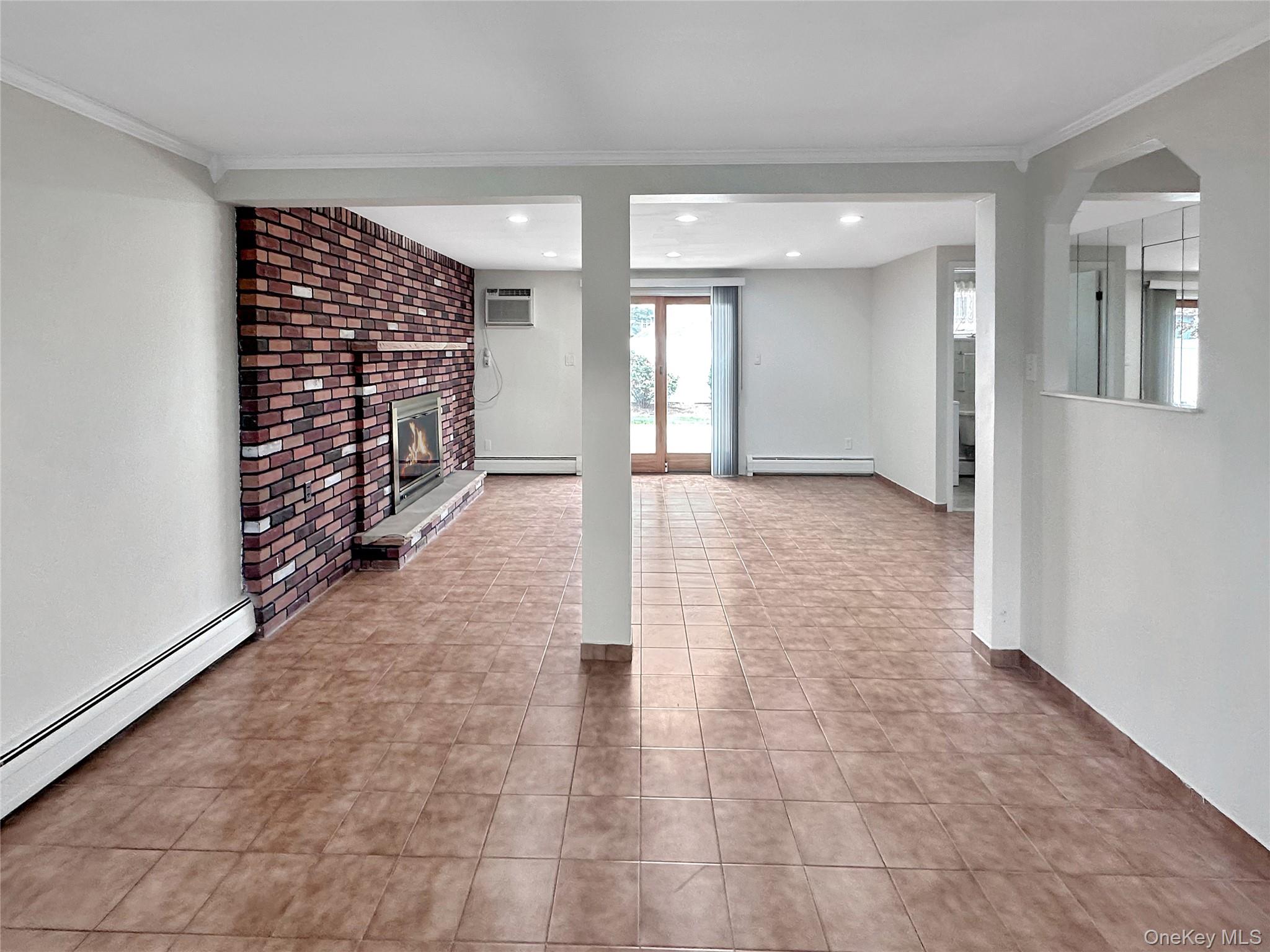 57 S Crescent Drive, Farmingdale, NY 11735