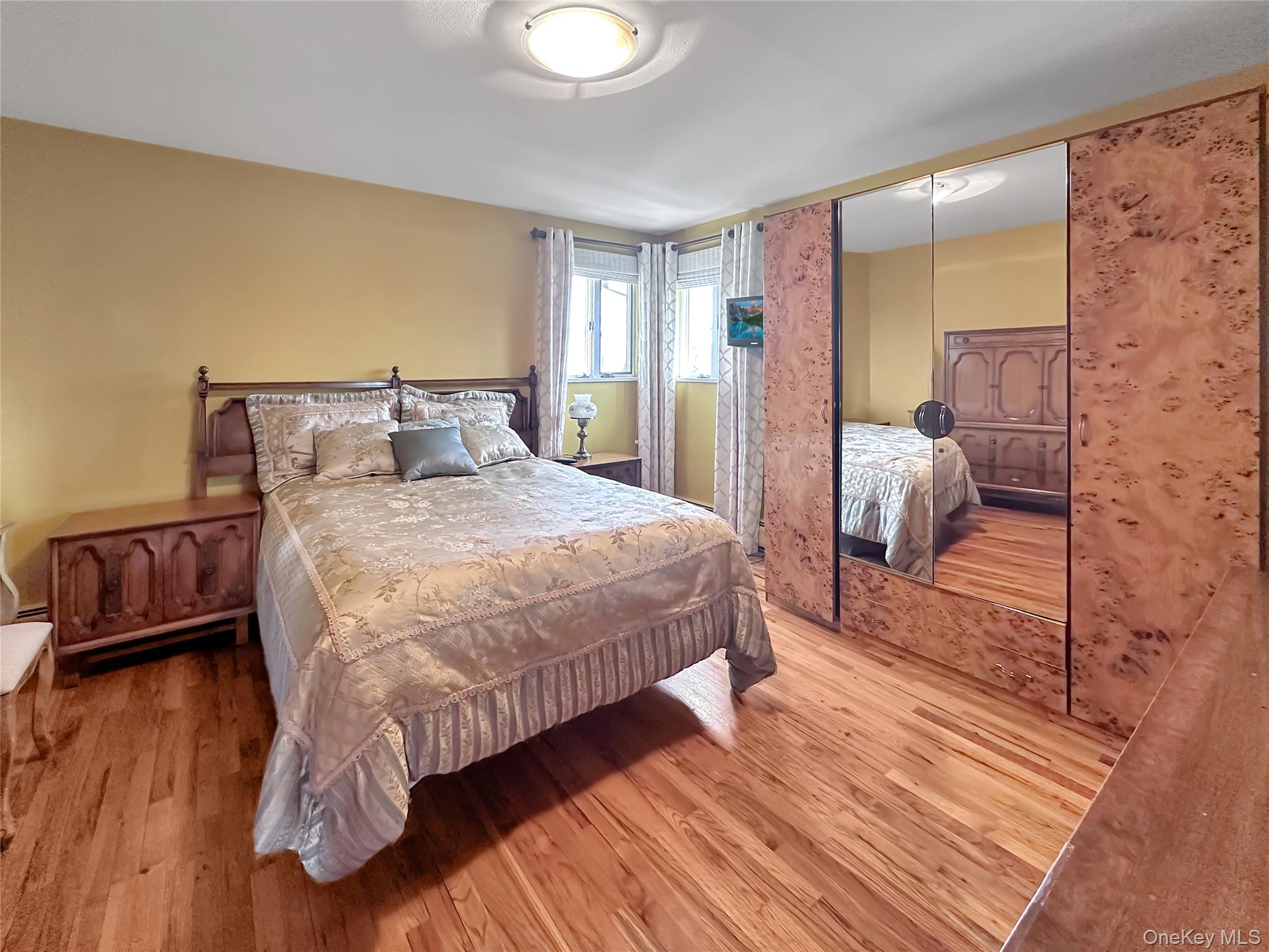 57 S Crescent Drive, Farmingdale, NY 11735