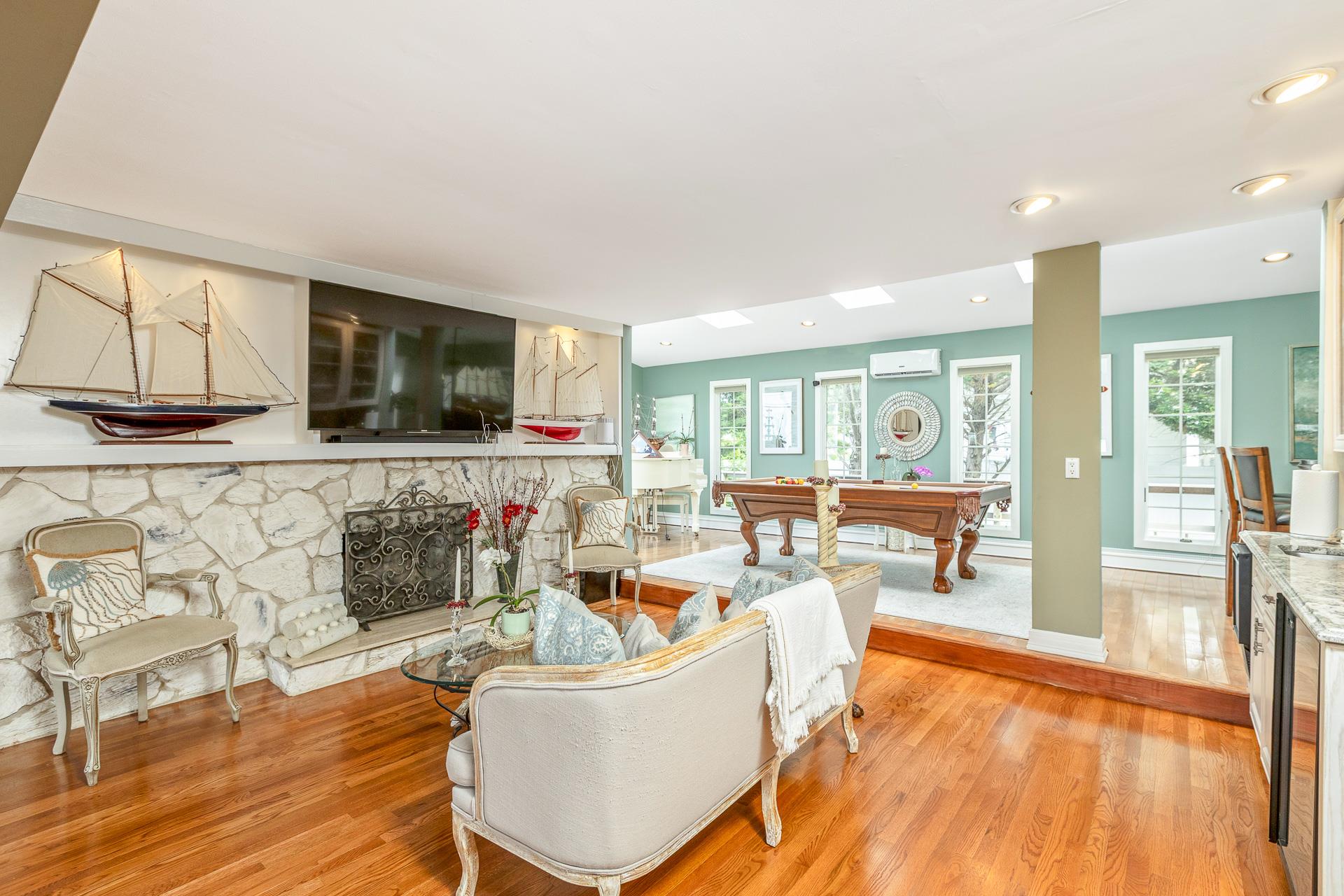 3 Cele Court, Sayville, NY 11782