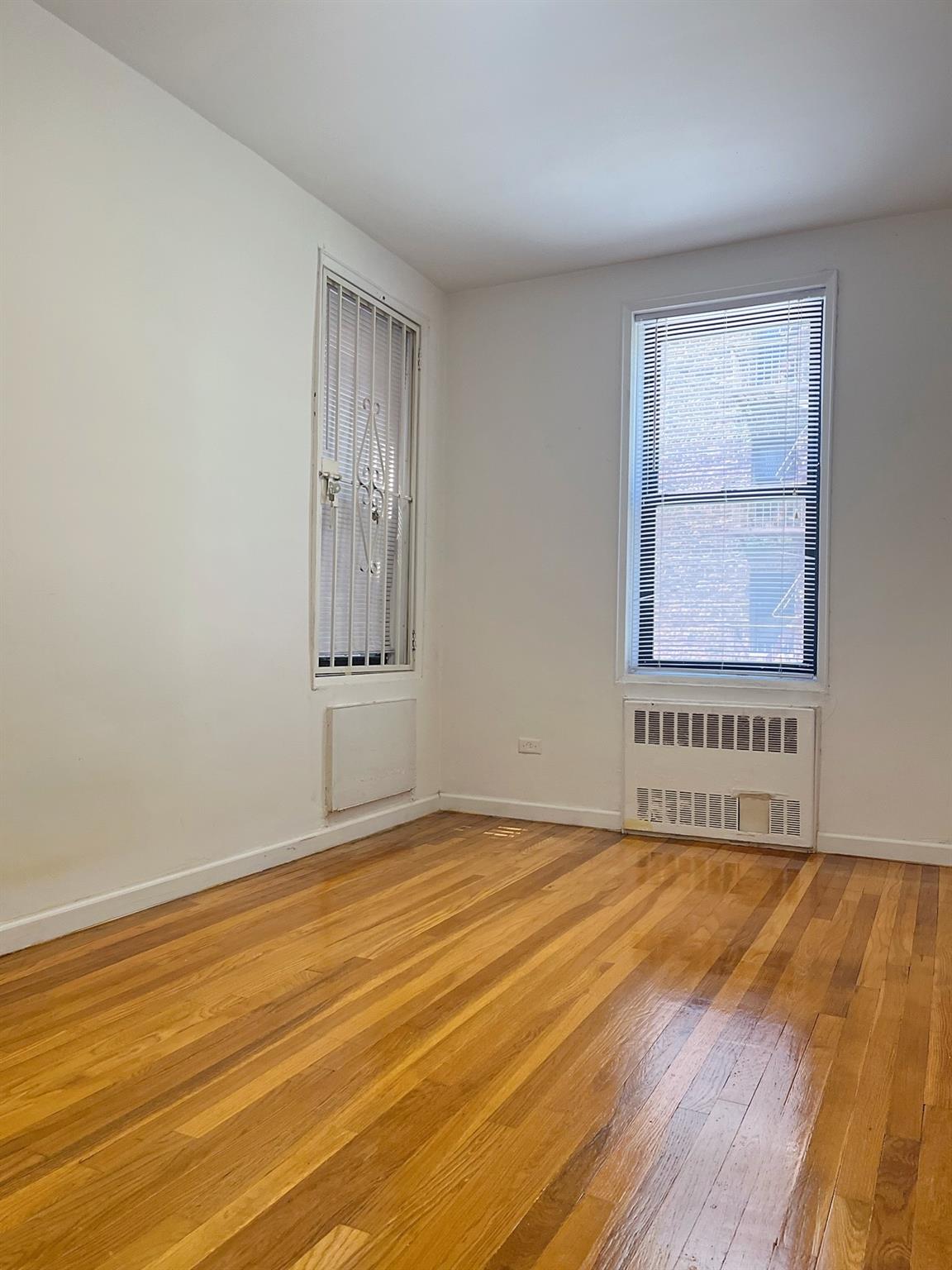 140-39 34 Avenue # 2T, Flushing, NY 11354