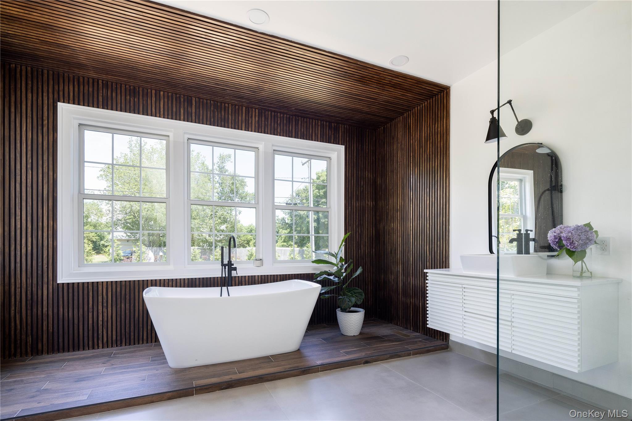 2060 Shipyard Lane, East Marion, NY 11939