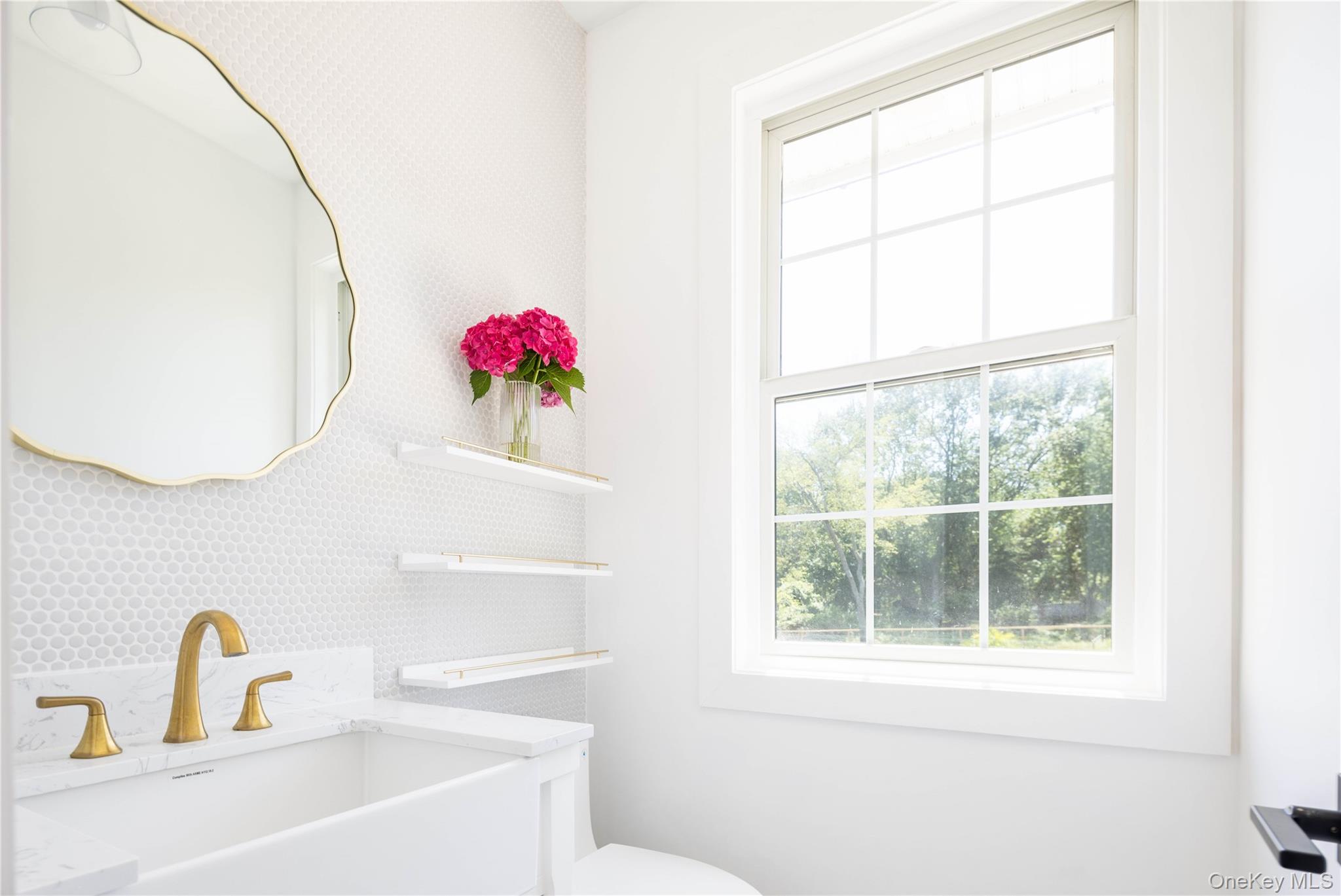 2060 Shipyard Lane, East Marion, NY 11939