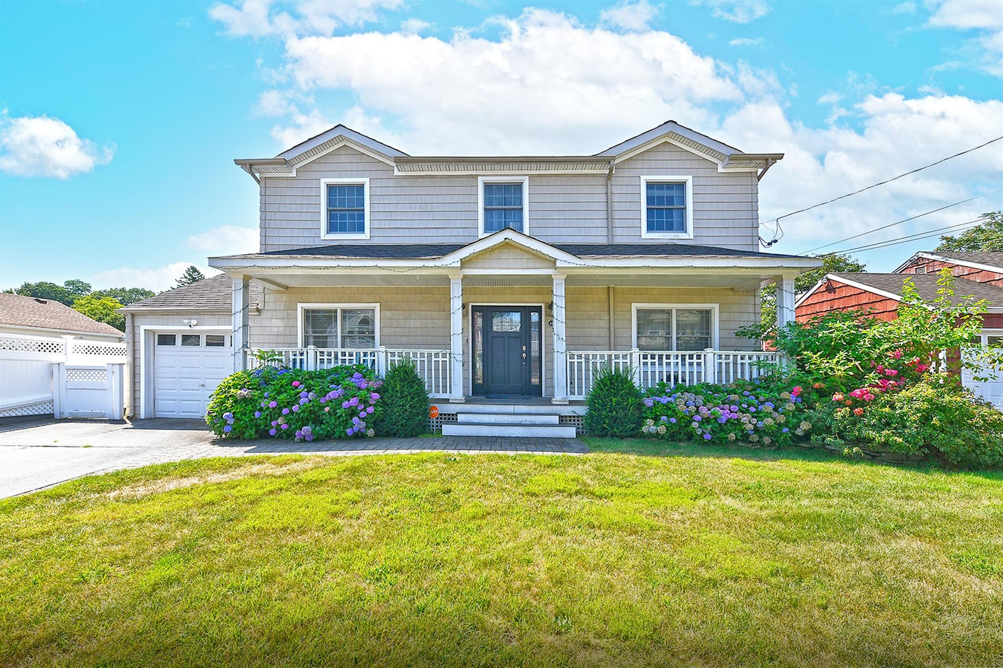 84 Franklin Avenue, East Northport, NY 11731