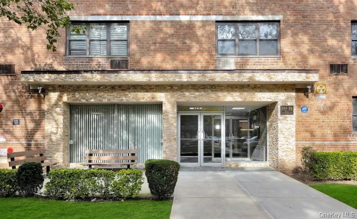 153-25 88th Street # 1J, Howard Beach, NY 11414