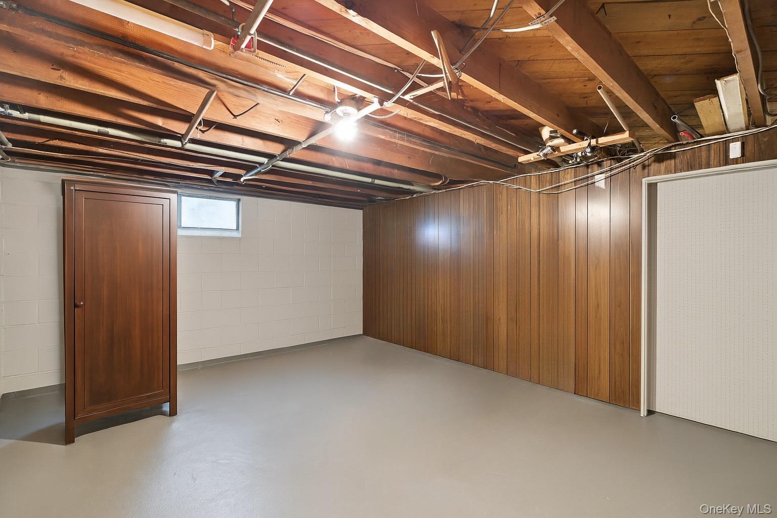 1547 Walt Whitman Road, Melville, NY 11747