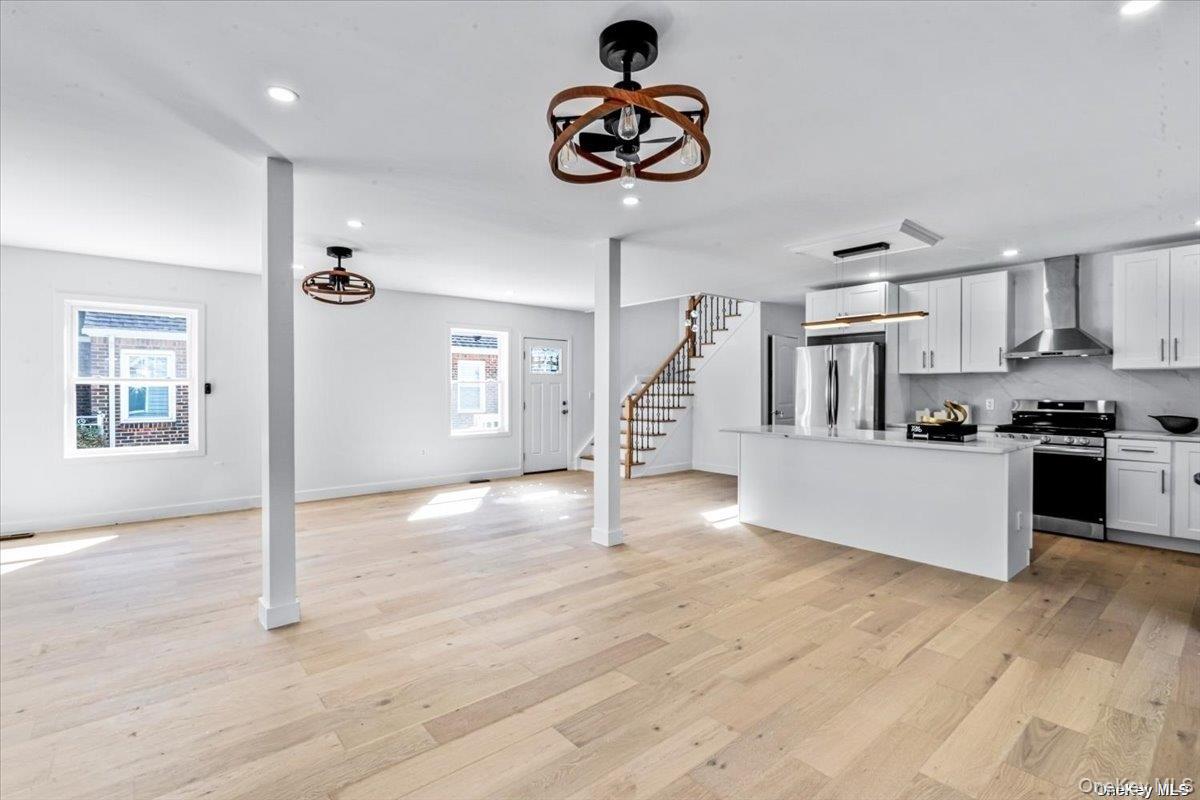 23 Flower Lane, New Hyde Park, NY 11040