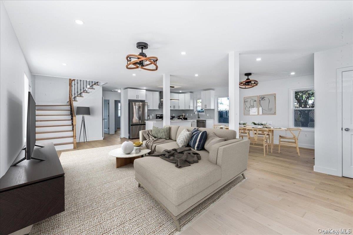 23 Flower Lane, New Hyde Park, NY 11040