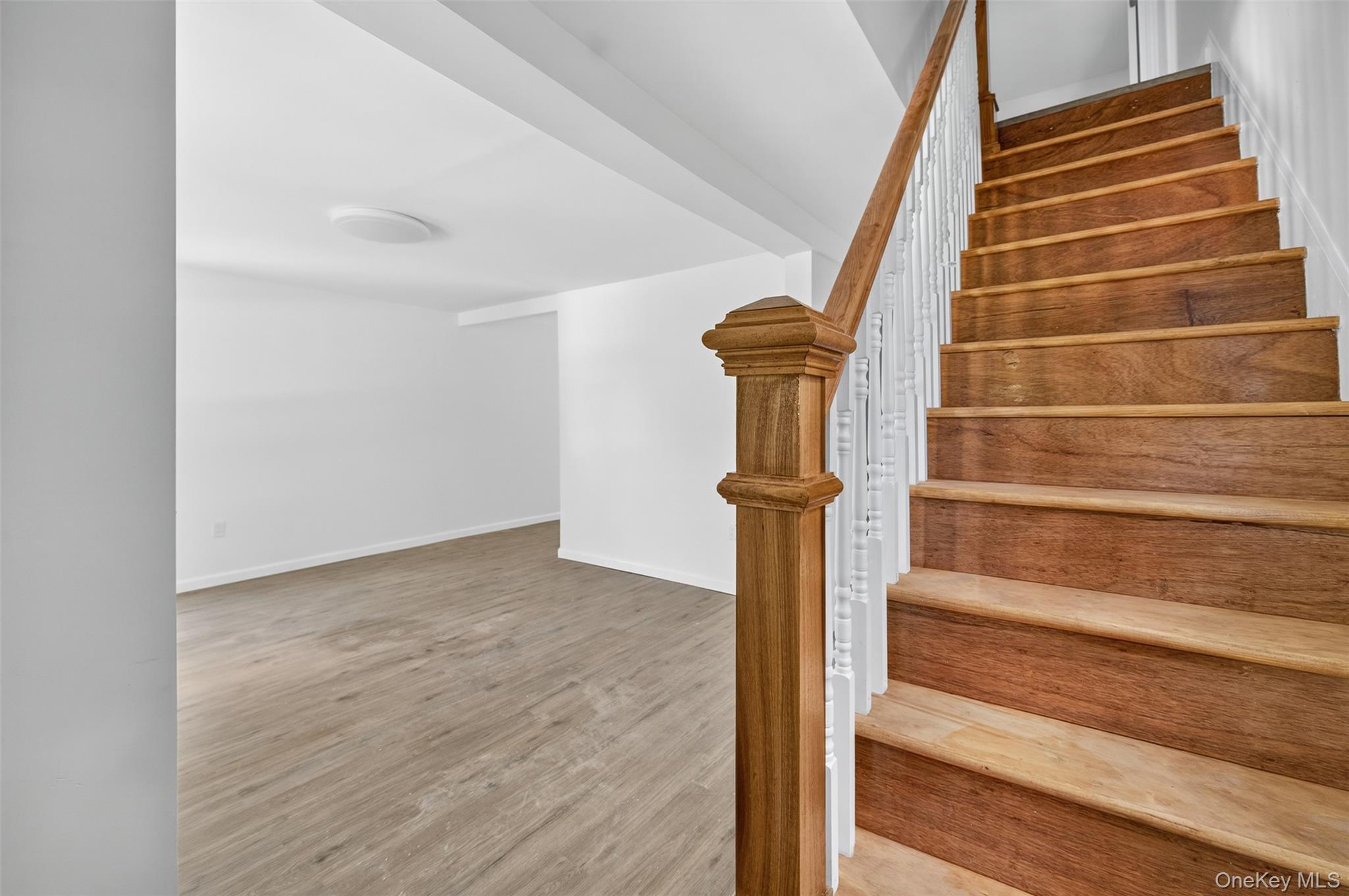 7 2nd Avenue, Unionville, NY 10988