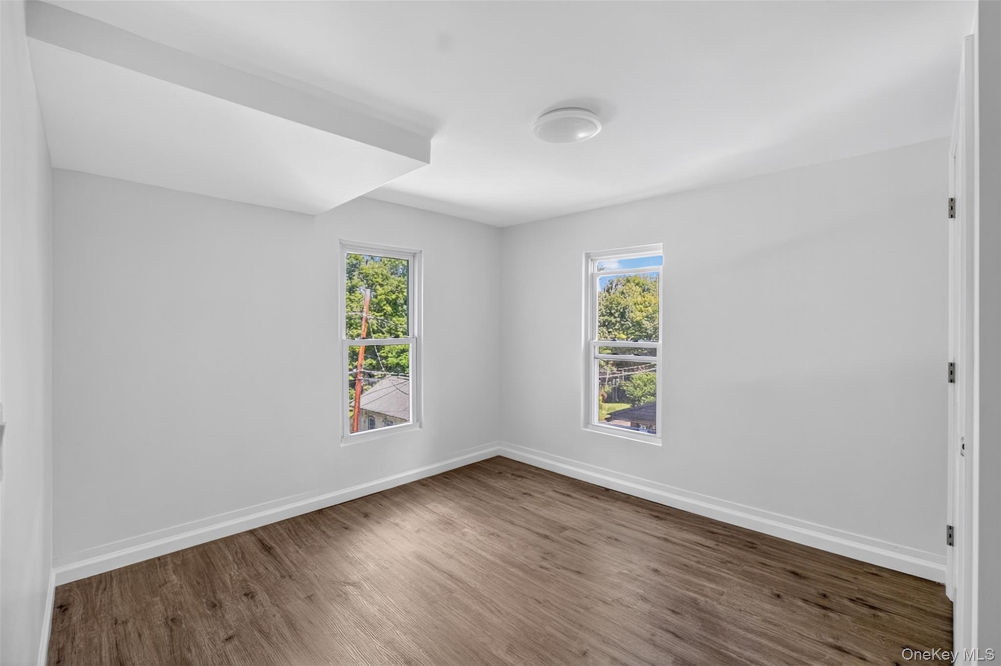 7 2nd Avenue, Unionville, NY 10988