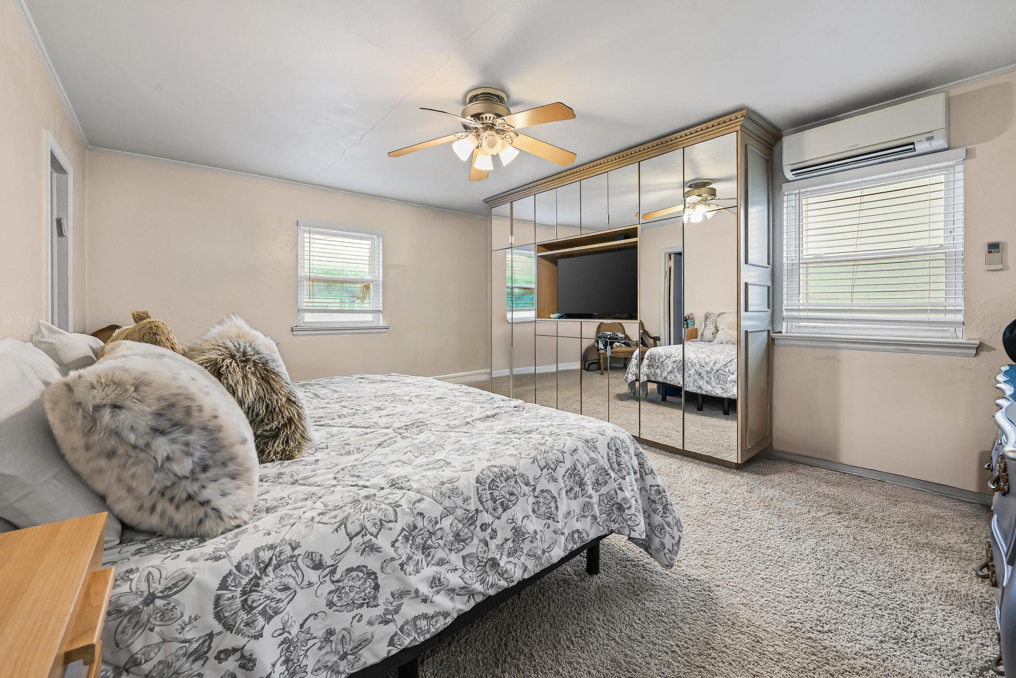 8210 214th Street, Hollis Hills, NY 11427