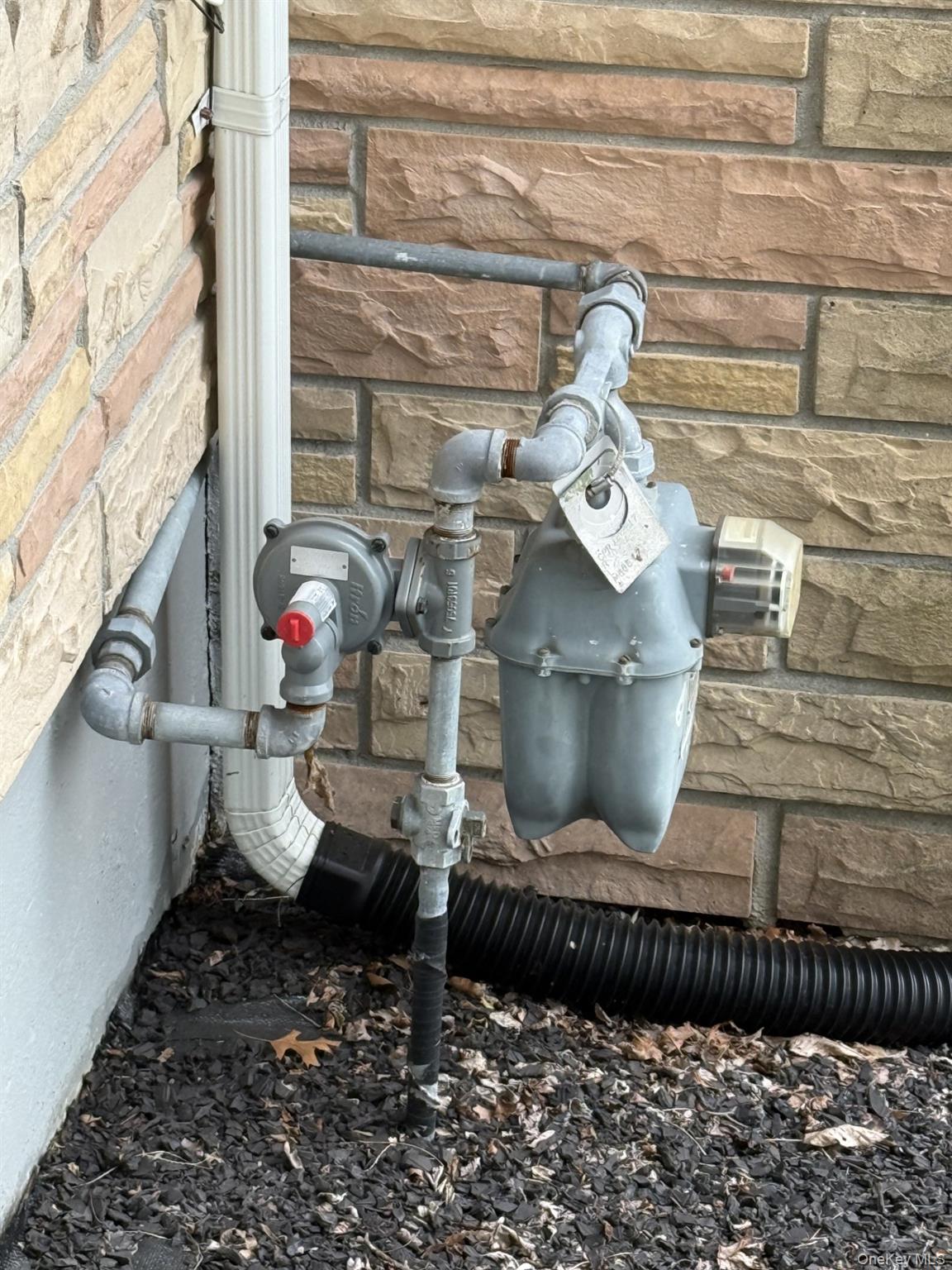 94 Indian Head Road, Kings Park, NY 11754