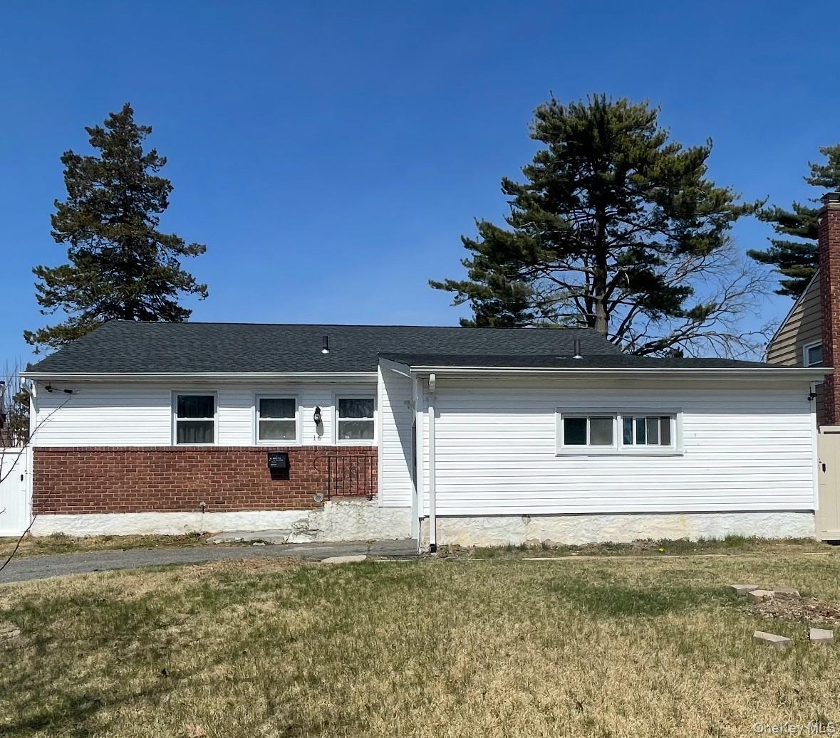 16 Joyce Avenue, Massapequa, NY 11758