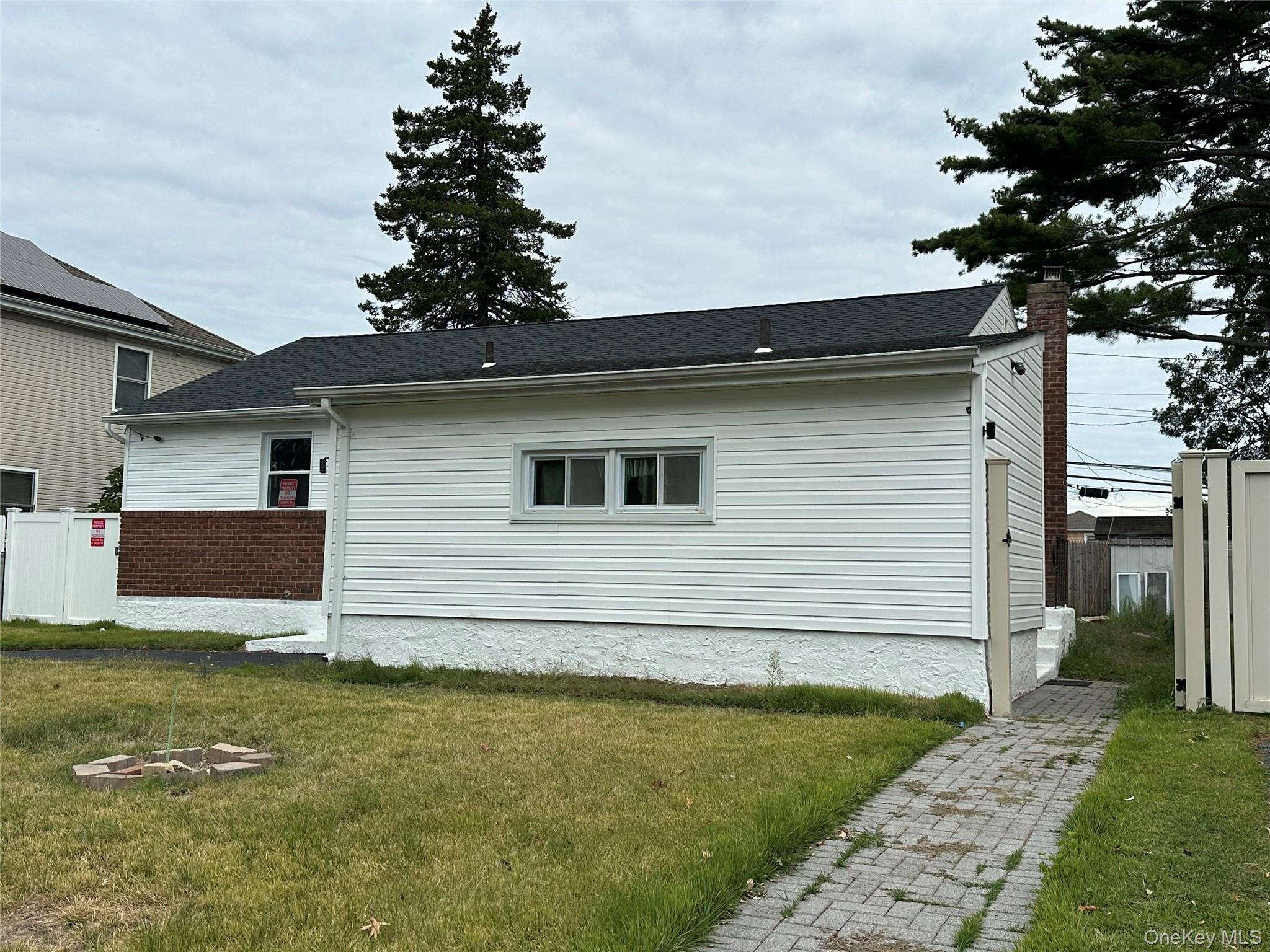 16 Joyce Avenue, Massapequa, NY 11758