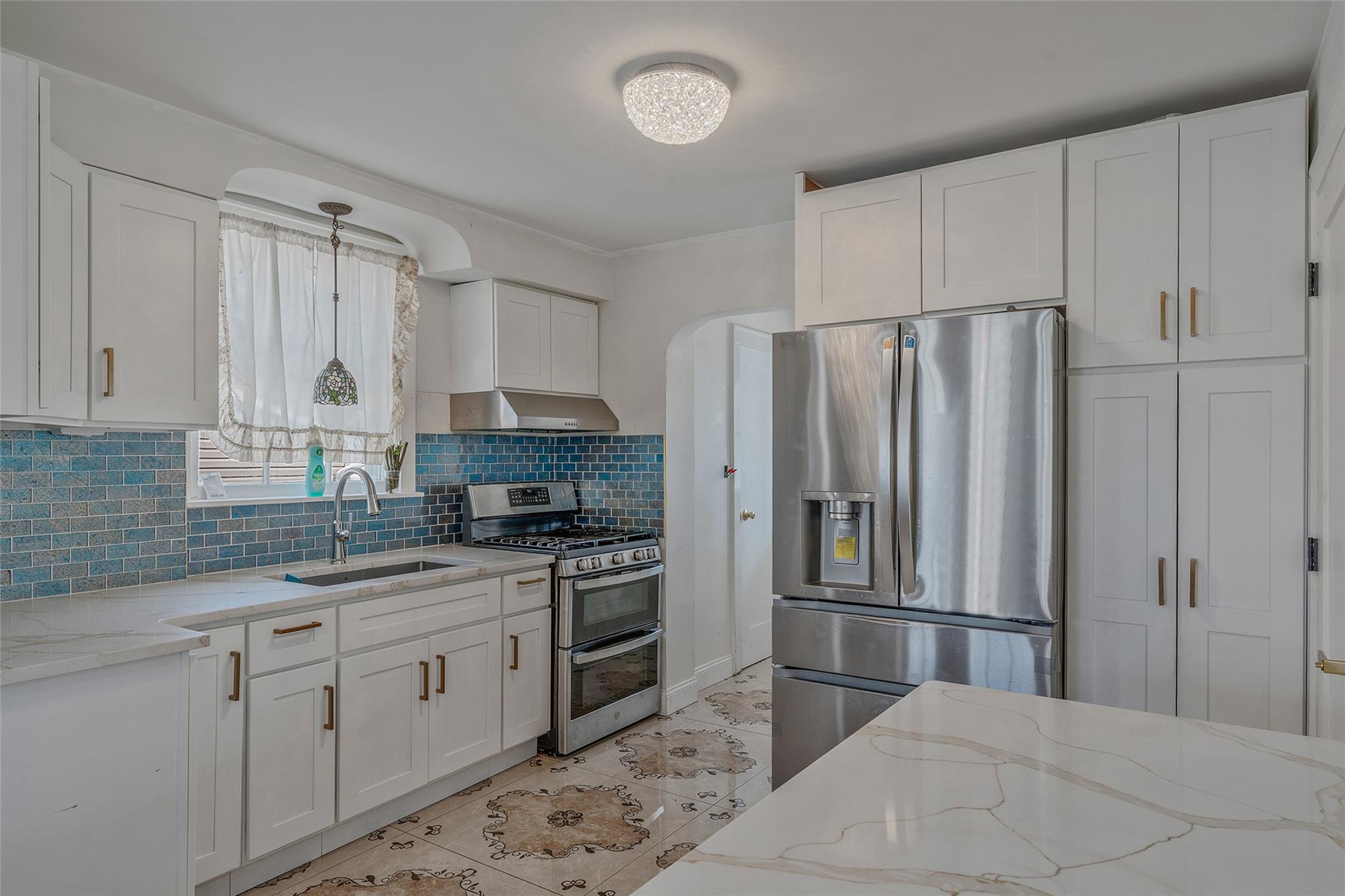 16 Felton Avenue, Valley Stream, NY 11580