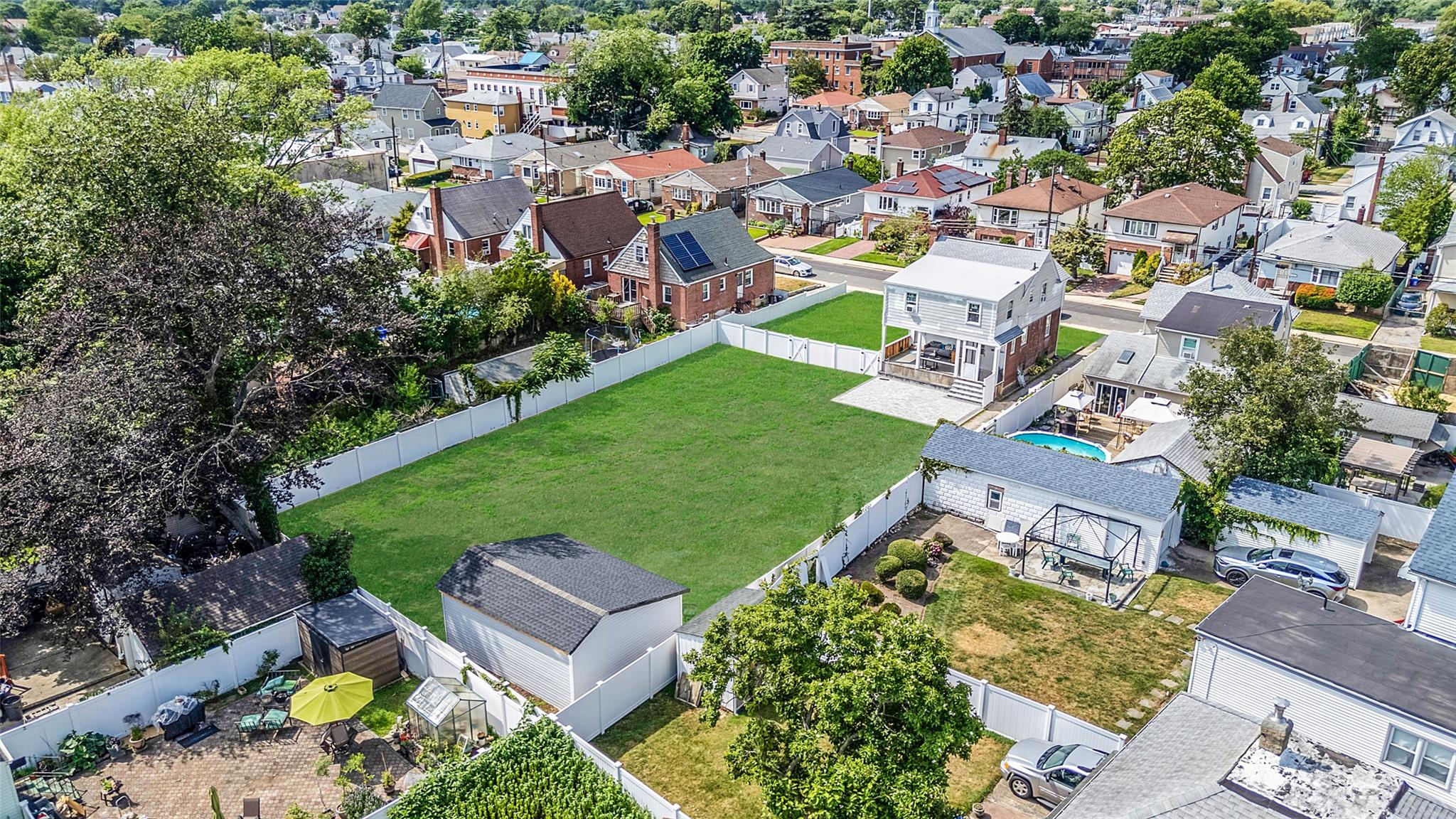 16 Felton Avenue, Valley Stream, NY 11580