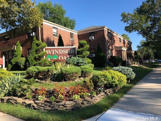 219-36 74 Avenue # 323A1, Bayside, NY 11364