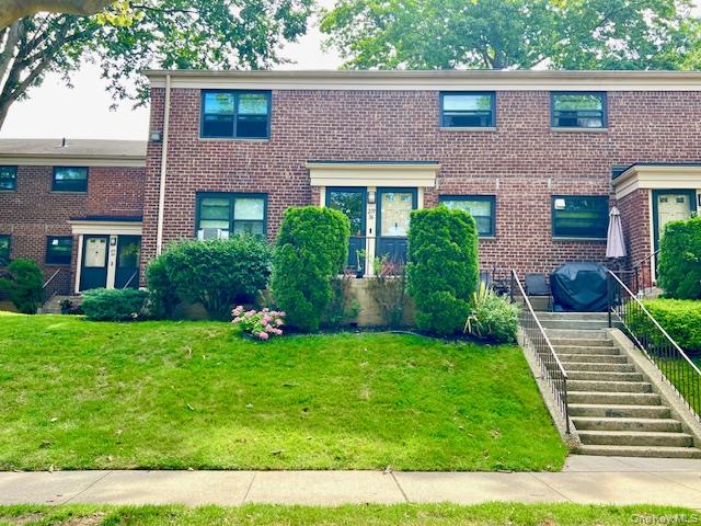 219-36 74 Avenue # 323A1, Bayside, NY 11364