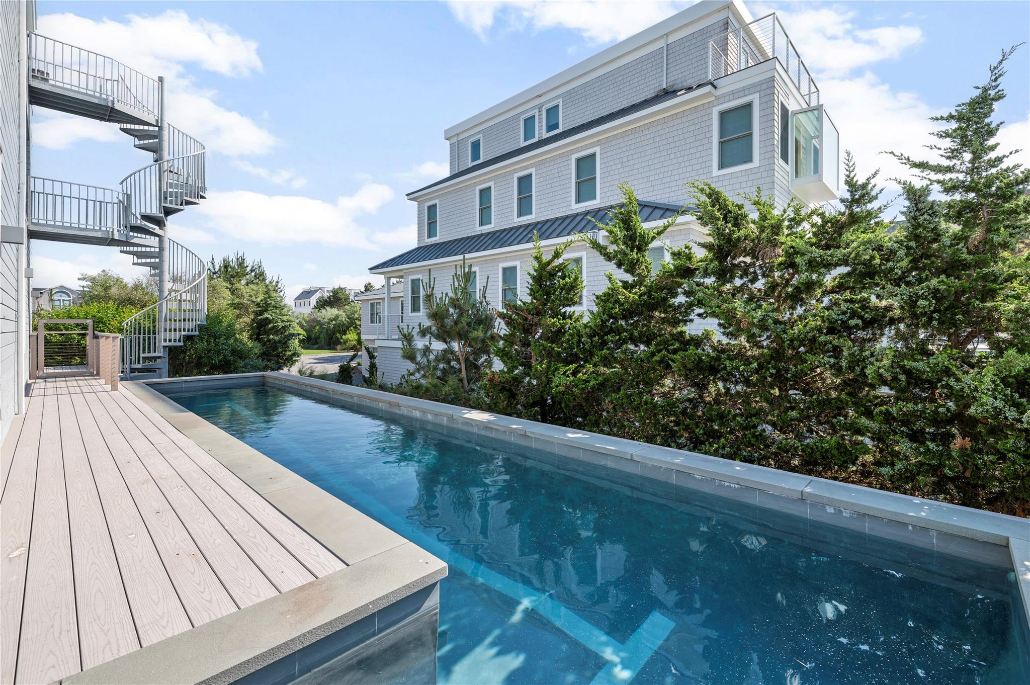 846 Dune Road, Westhampton Dunes, NY 11978