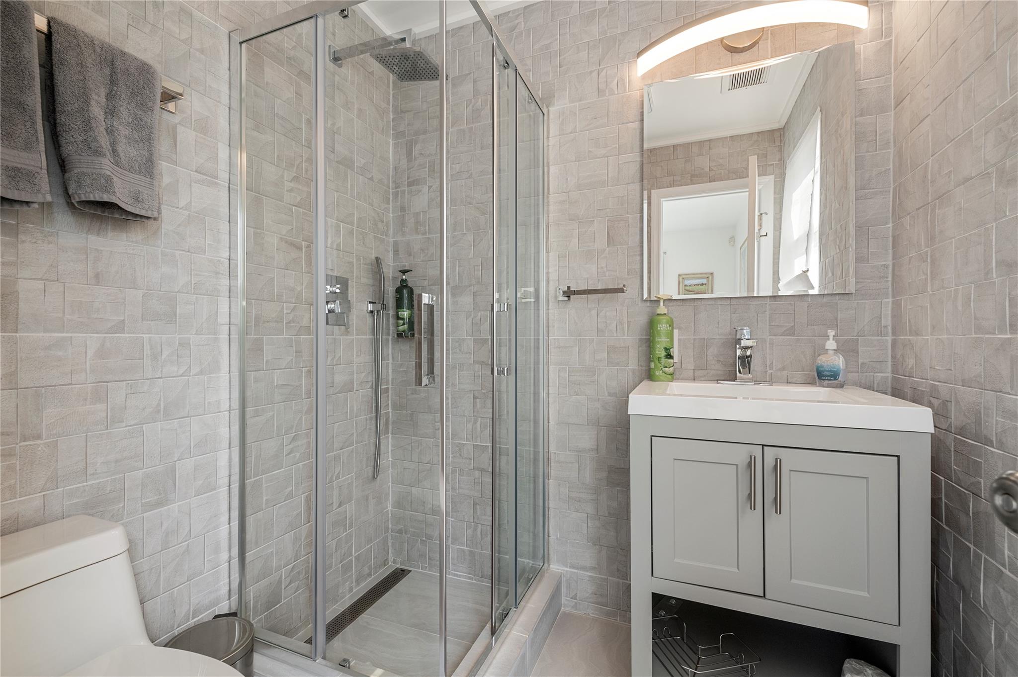 846 Dune Road, Westhampton Dunes, NY 11978