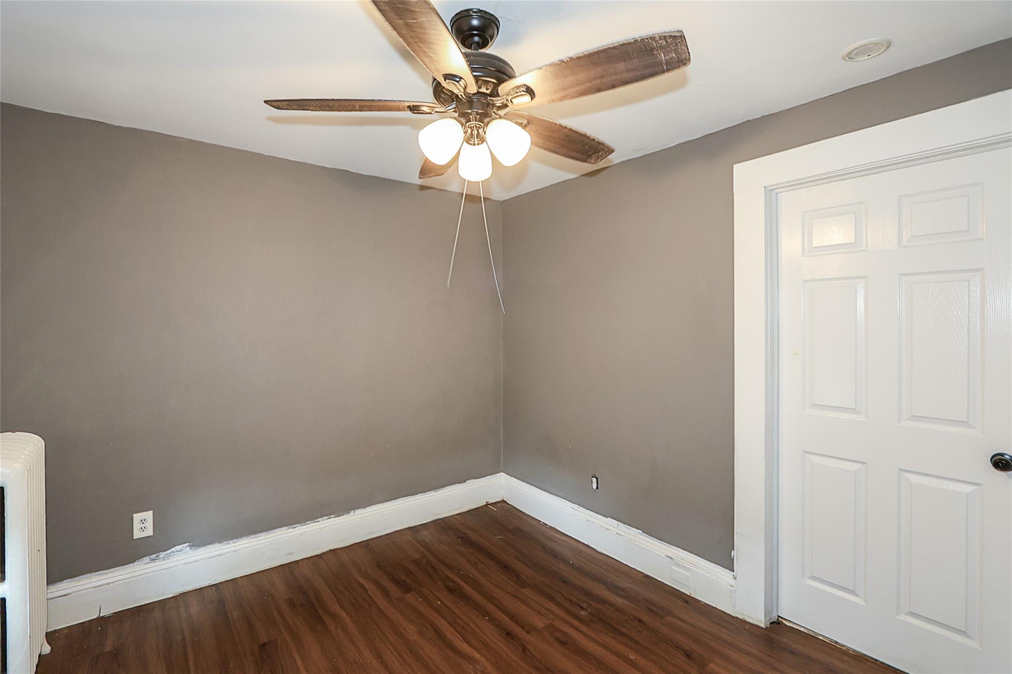 46 Coles Street, Glen Cove, NY 11542