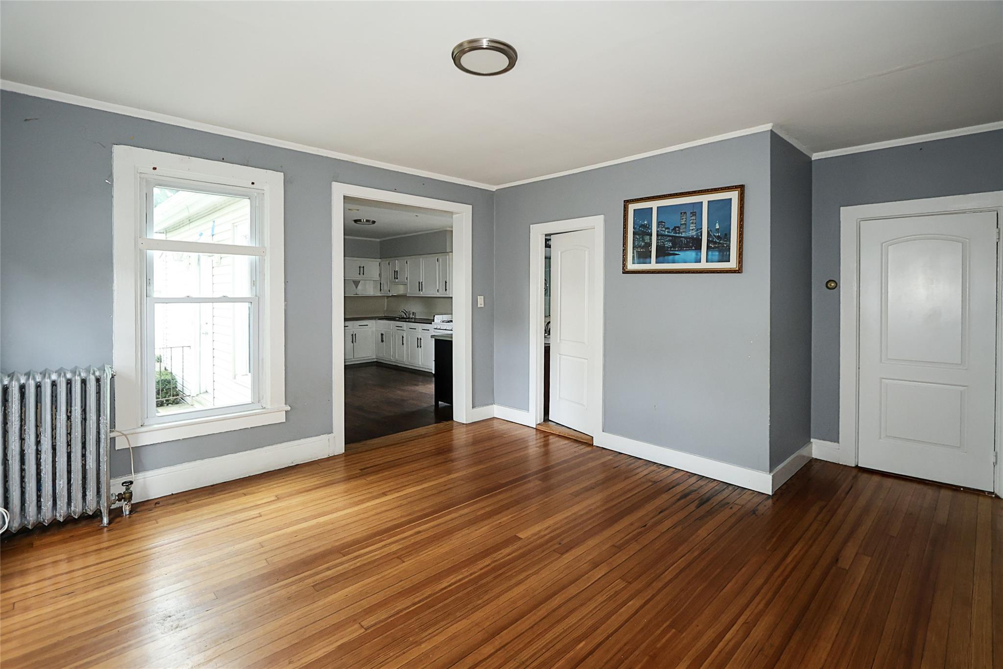 46 Coles Street, Glen Cove, NY 11542