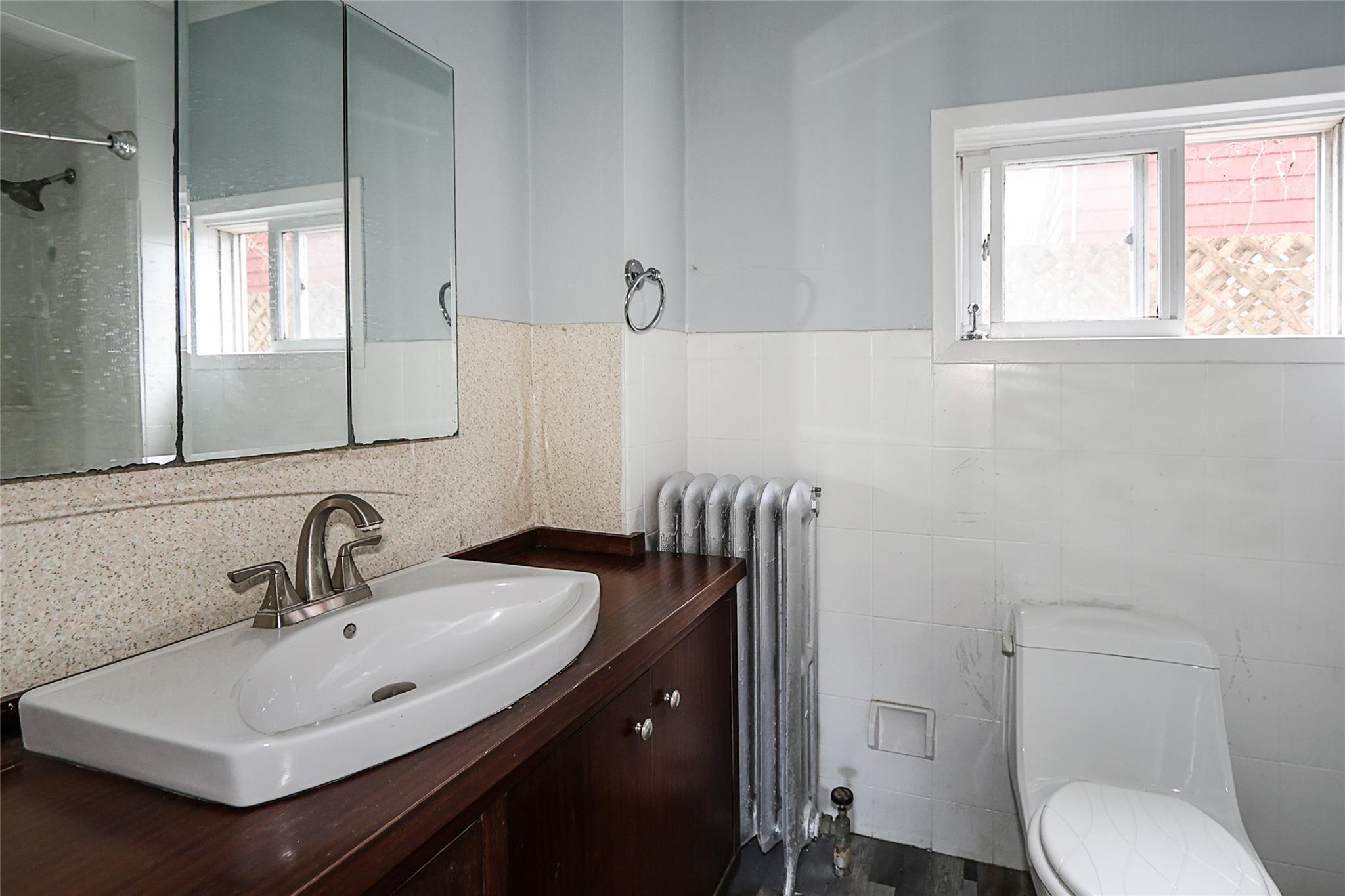 46 Coles Street, Glen Cove, NY 11542