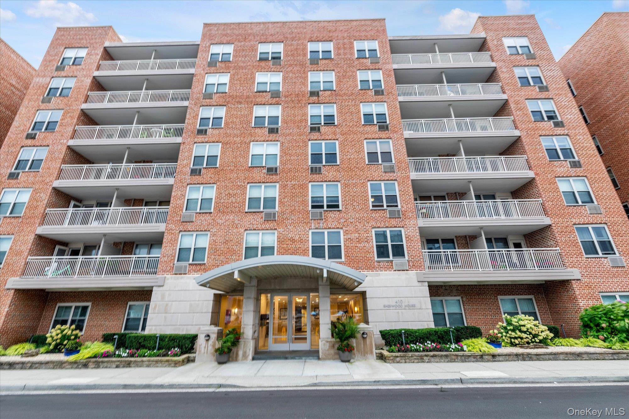 410 E Broadway # 6S, Long Beach, NY 11561