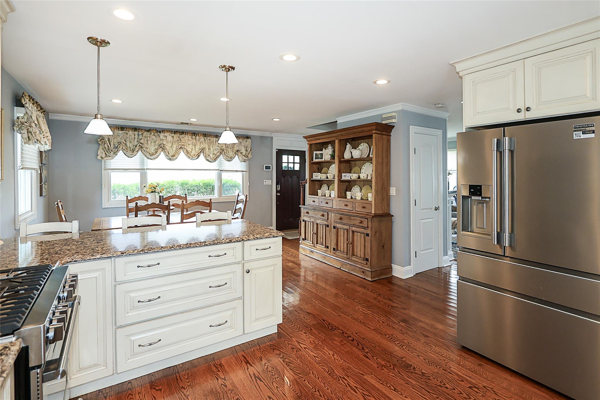 175 Division Avenue, Massapequa, NY 11758
