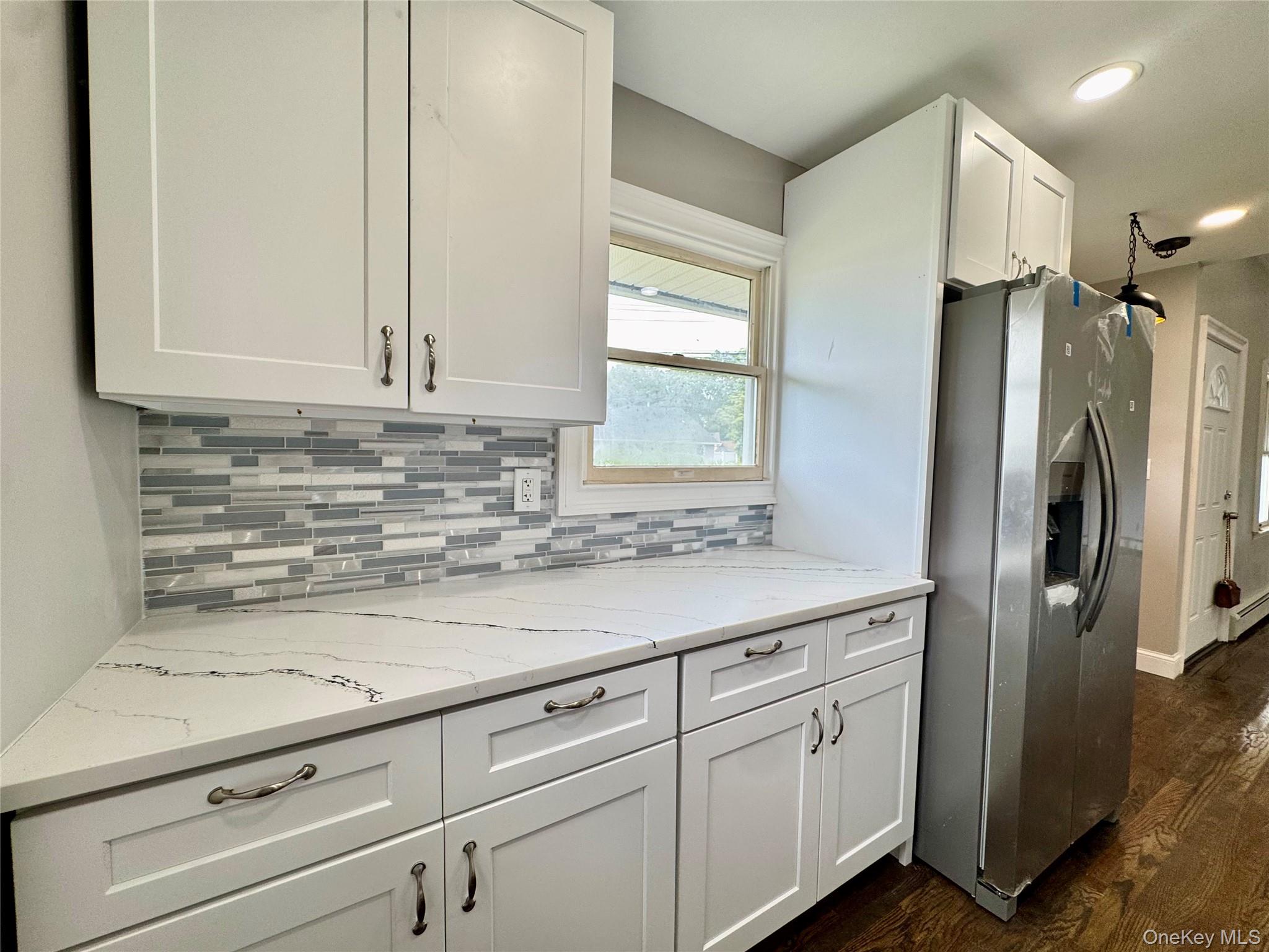 33 Princeton Street, Bay Shore, NY 11706