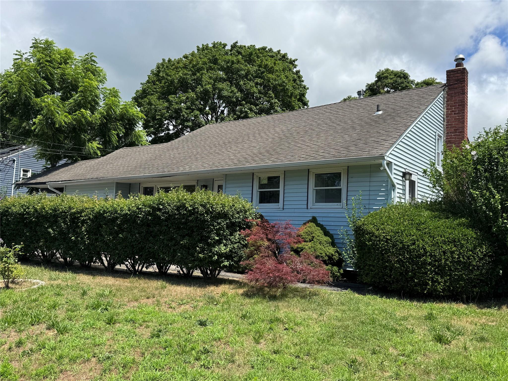 33 Princeton Street, Bay Shore, NY 11706