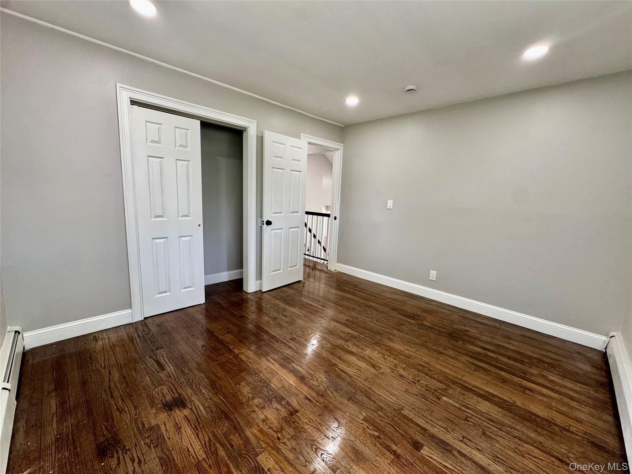 33 Princeton Street, Bay Shore, NY 11706