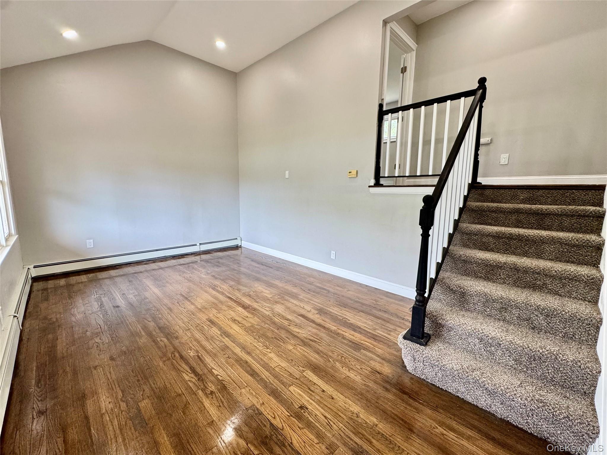 33 Princeton Street, Bay Shore, NY 11706