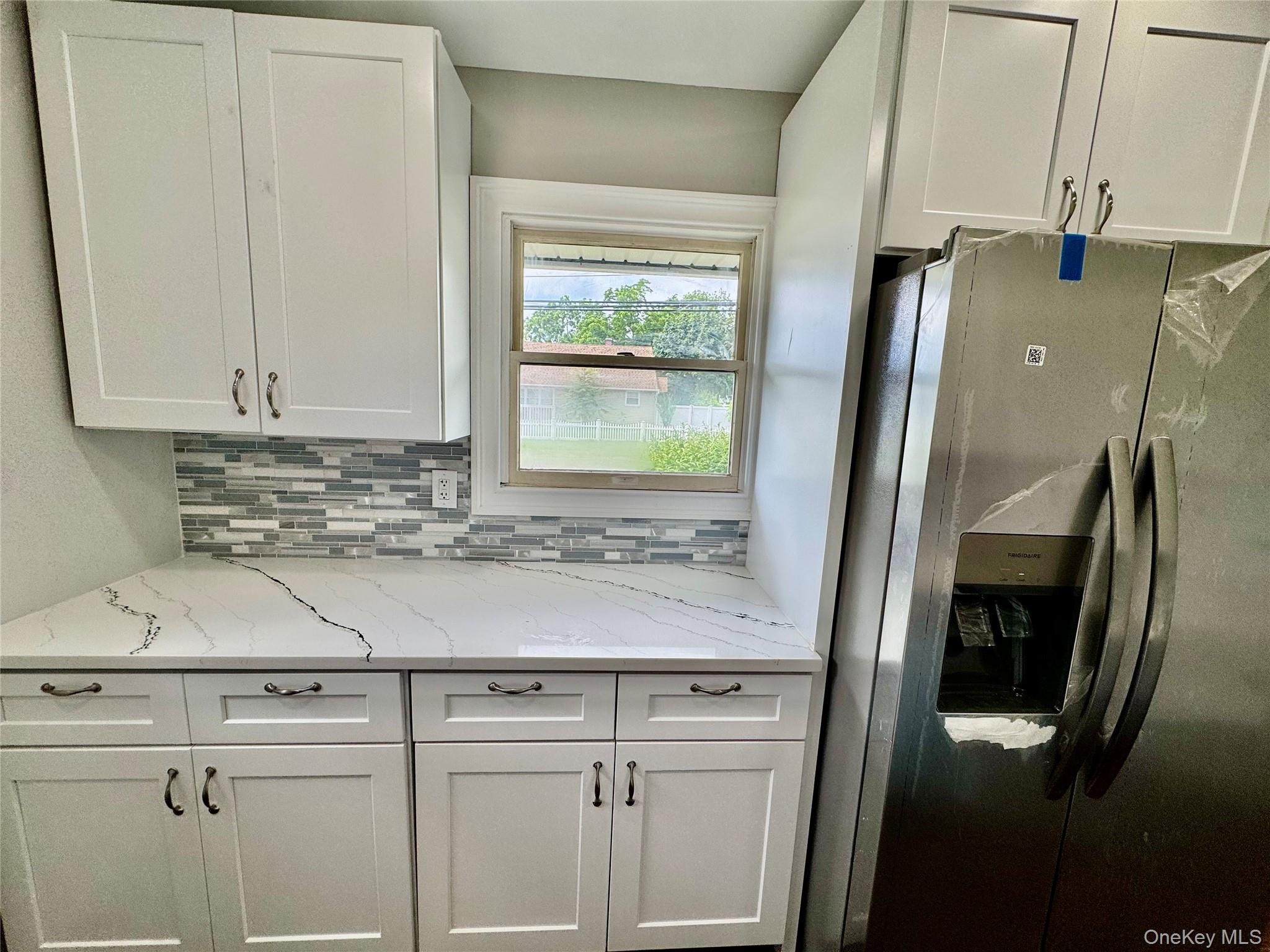 33 Princeton Street, Bay Shore, NY 11706