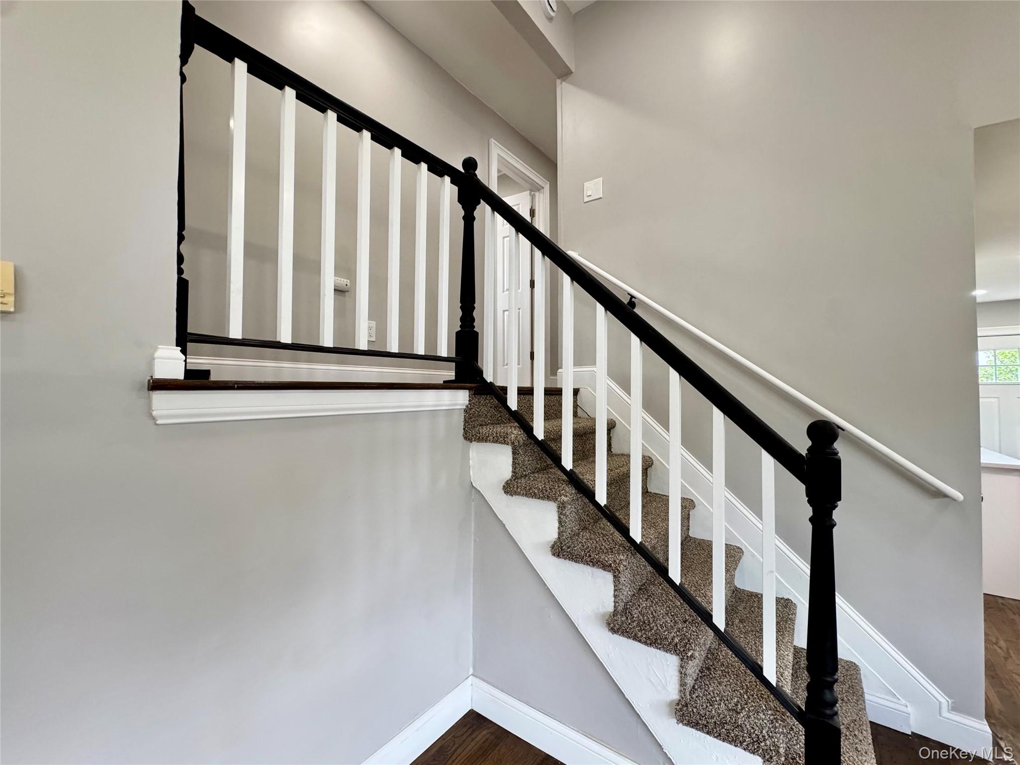 33 Princeton Street, Bay Shore, NY 11706