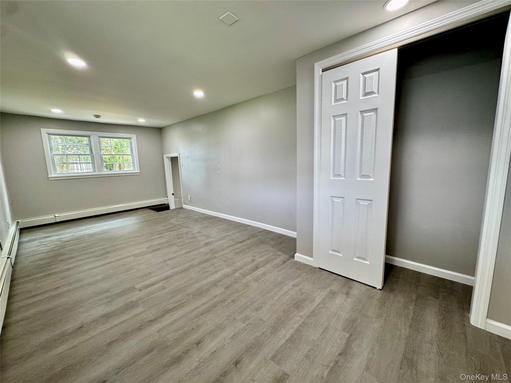 33 Princeton Street, Bay Shore, NY 11706